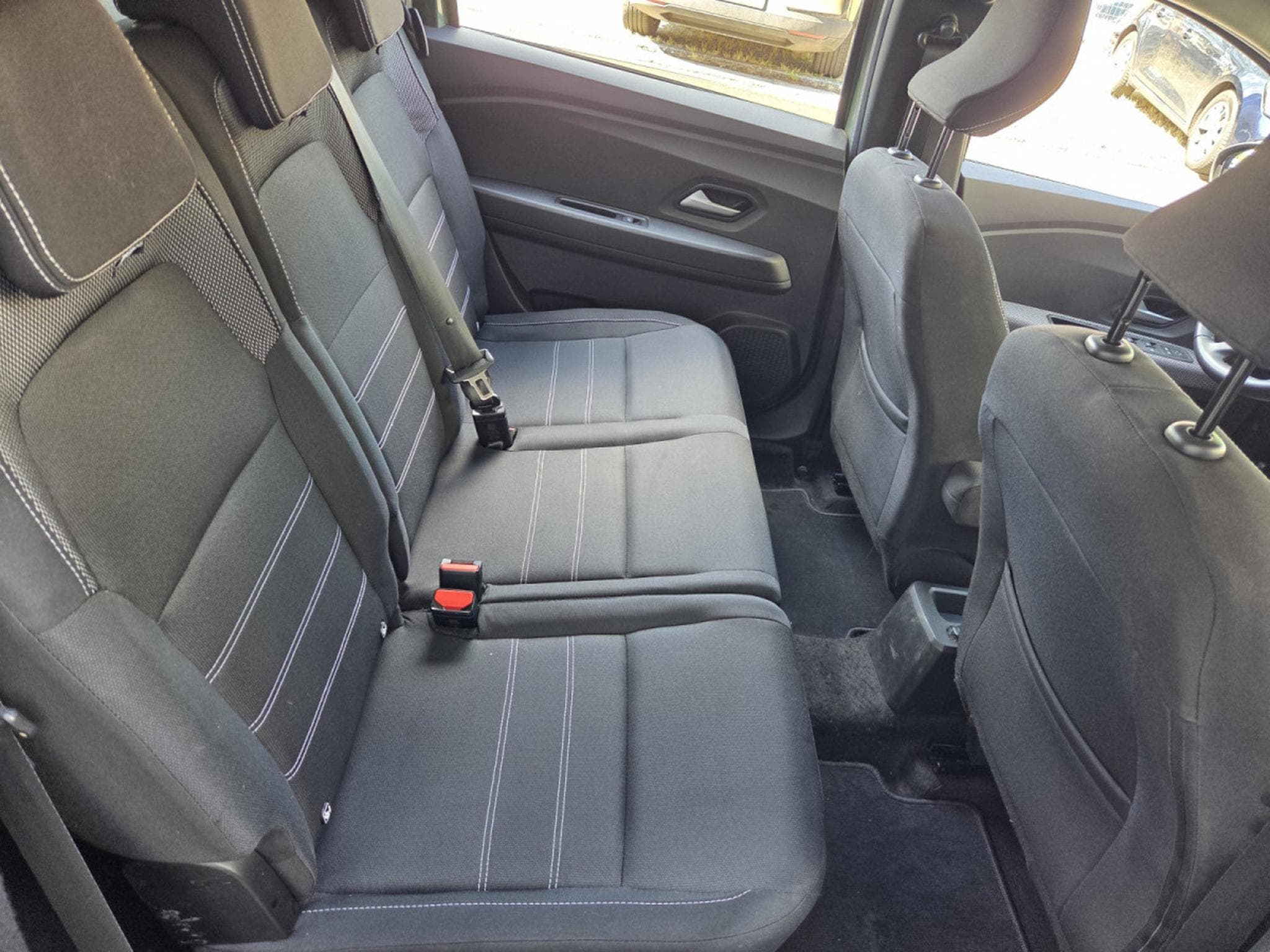 Dacia Jogger 110 CV 7 Places AM2023 Garantie 12 Mois (2023) - Photo 9