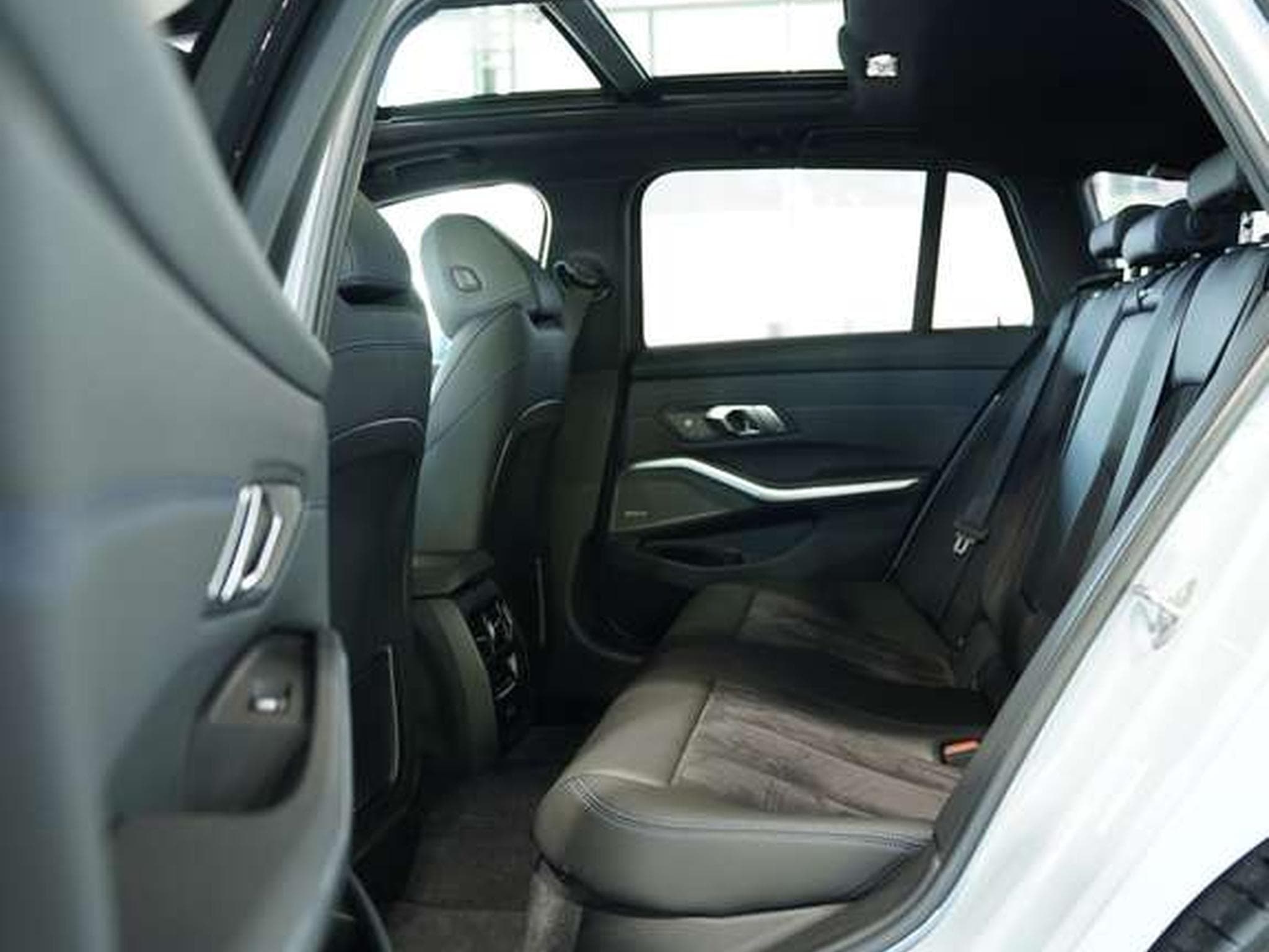 BMW M340 xDrive Touring *2.H *19 *ACC *Pano *H-UP (2023) - Photo 22