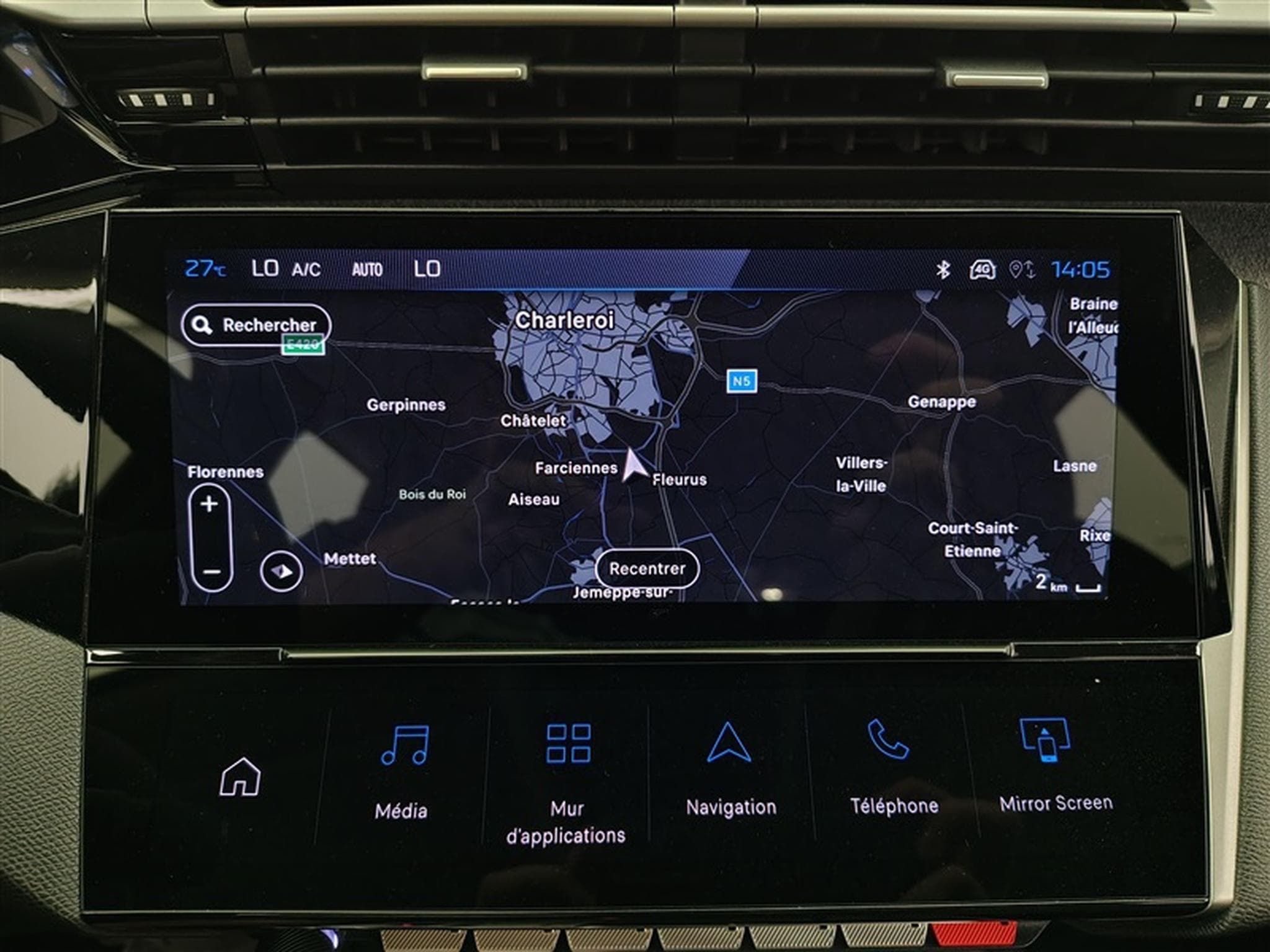 Peugeot 308 1.5 BlueHDi 130cv EAT8 Allure NAVI / FULL LED / CAMERA 360° (2026) - Foto 18