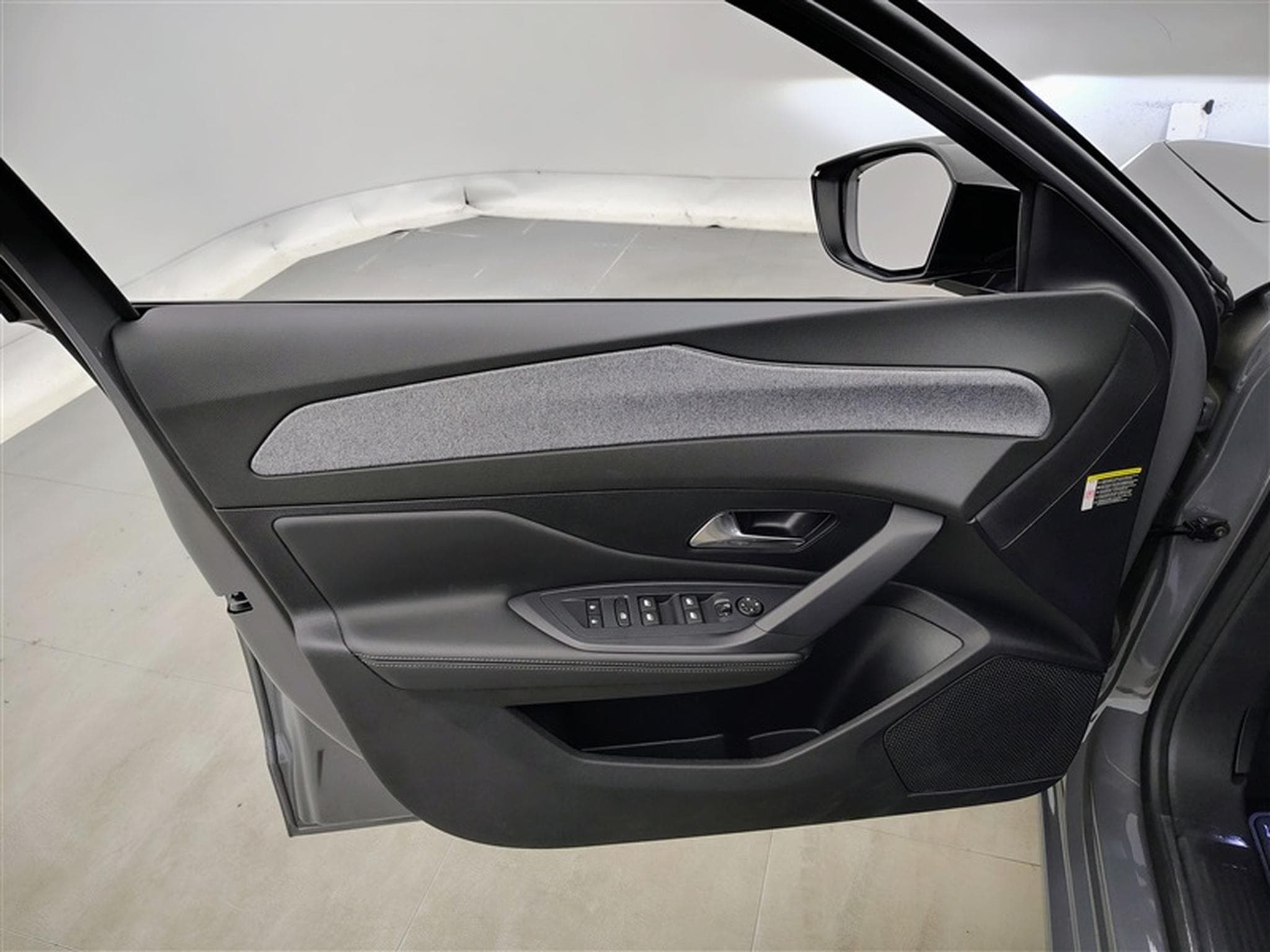 Peugeot 308 1.5 BlueHDi 130cv EAT8 Allure NAVI / FULL LED / CAMERA 360° (2026) - Foto 25