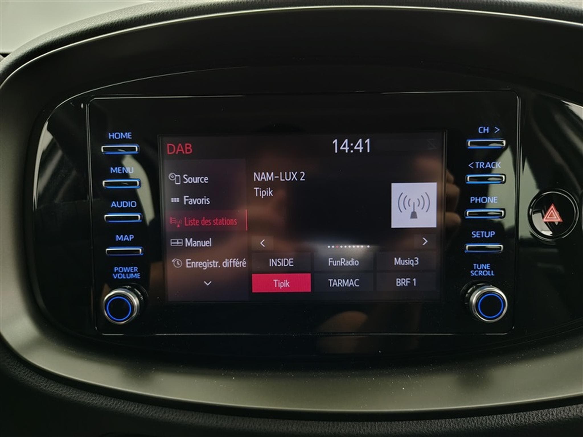 Toyota Aygo 1.0i VVT-i X play (2023) - Photo 11