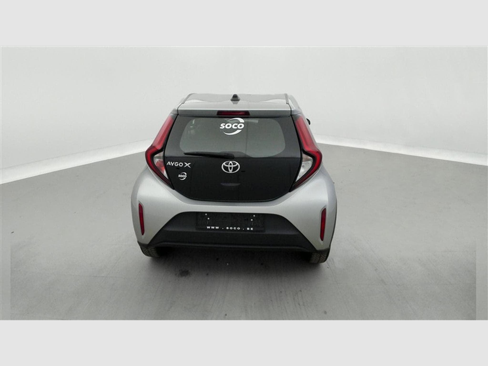 Toyota Aygo 1.0i VVT-i X play (2023) - Photo 5