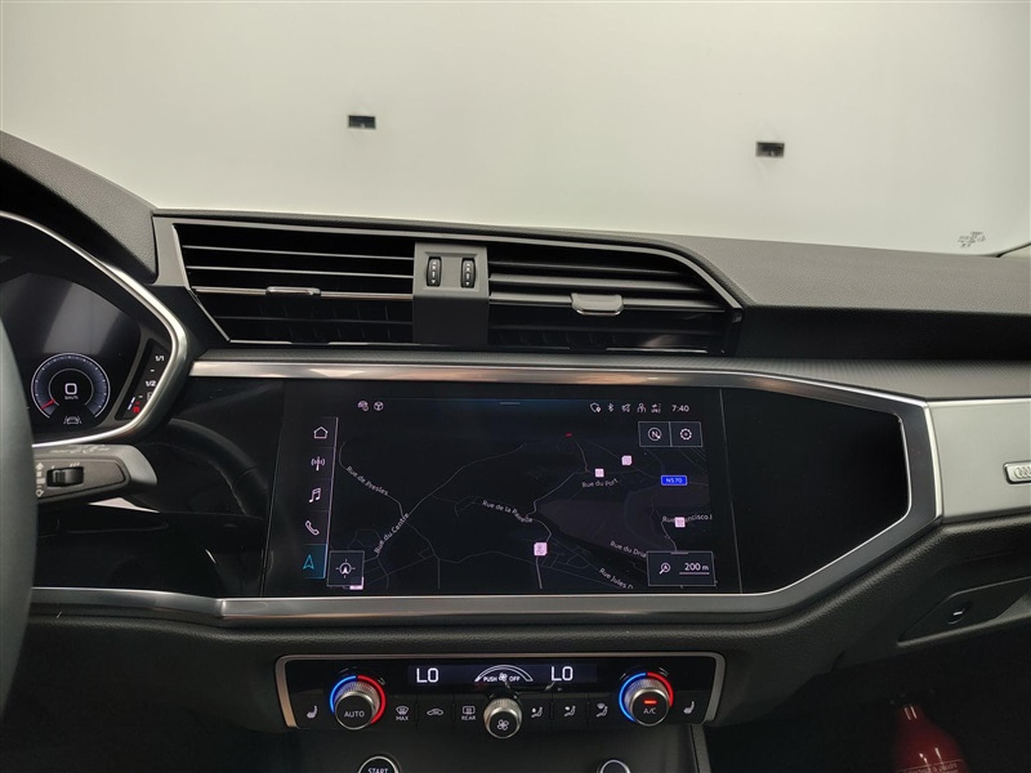 Audi Q3 Sportback 35 TFSI S tronic S-LINE *NAVI/FULL LED/CAMERA/PDC* (2023) - Photo 11