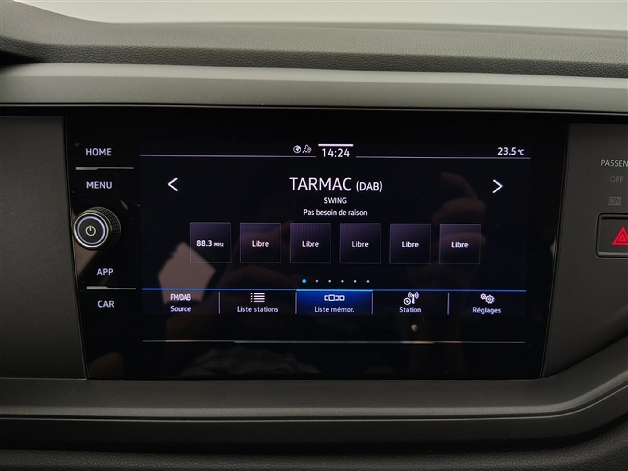 VW Polo 1.0 MPI  Carplay / Led/ PDC v+ar (2024) - Photo 11