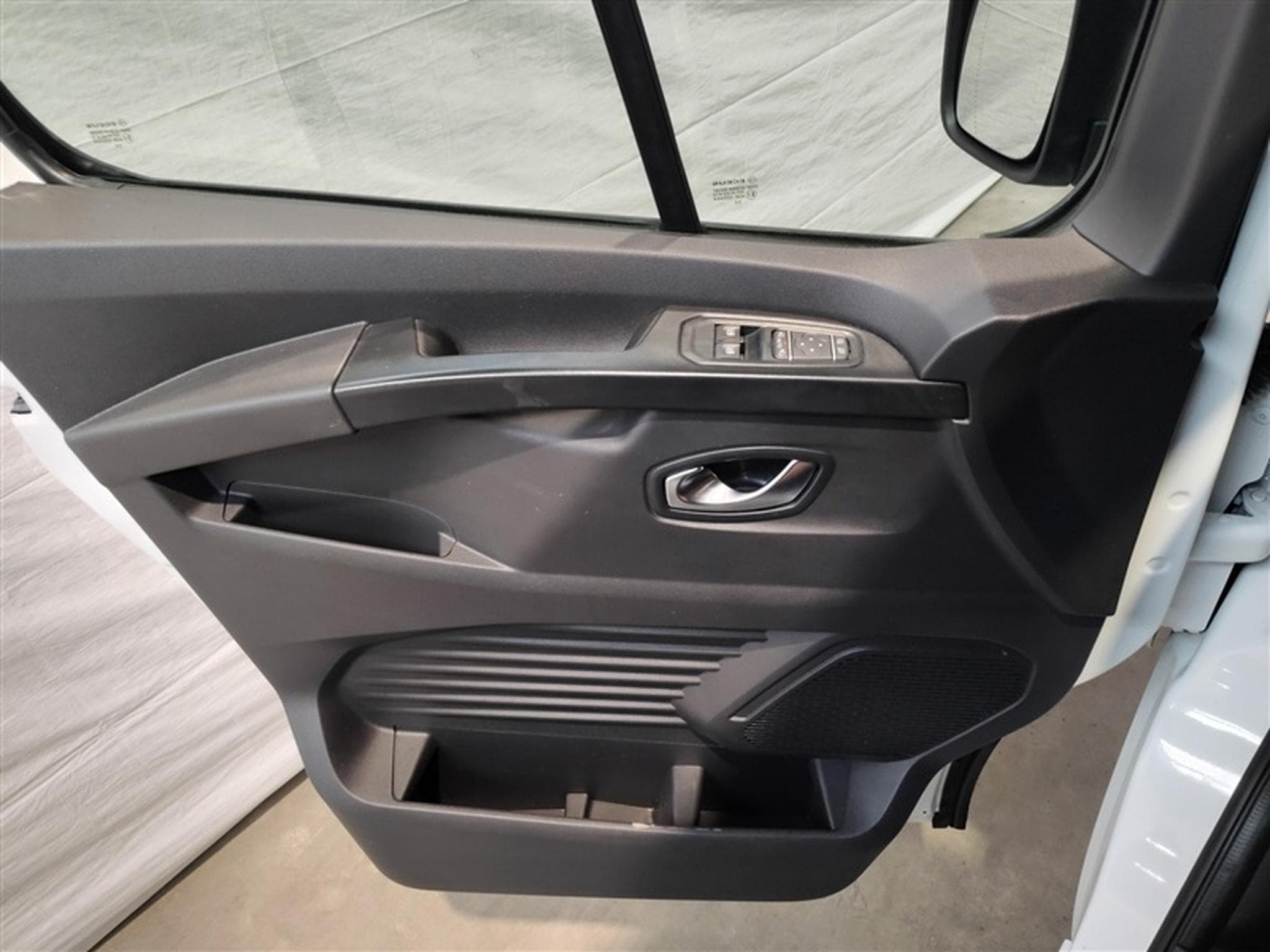 Nissan Primastar 2.0 dCi 30 L2H1 Dble Cabine (2023) - Photo 15