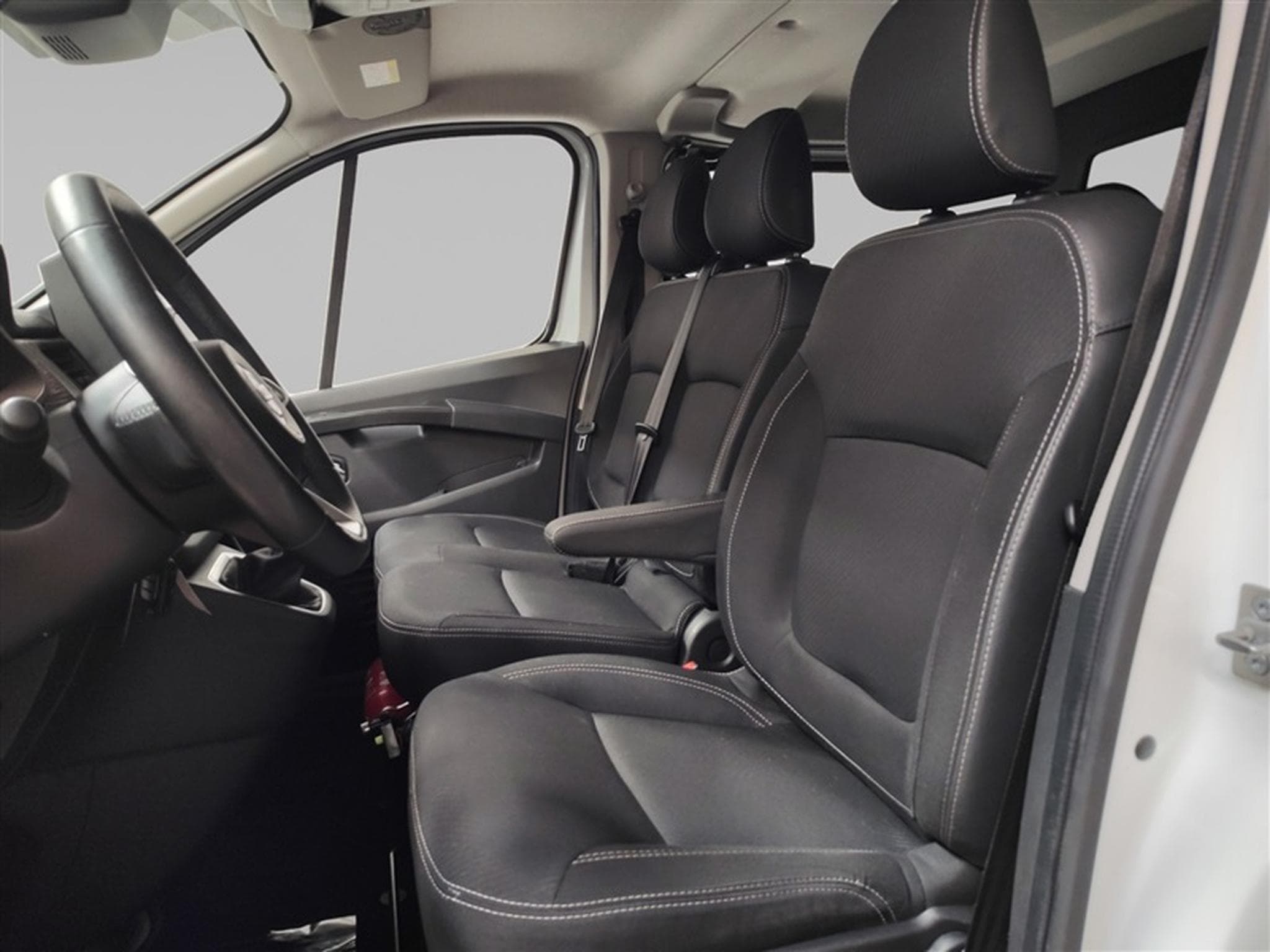 Nissan Primastar 2.0 dCi 30 L2H1 Dble Cabine (2023) - Photo 7