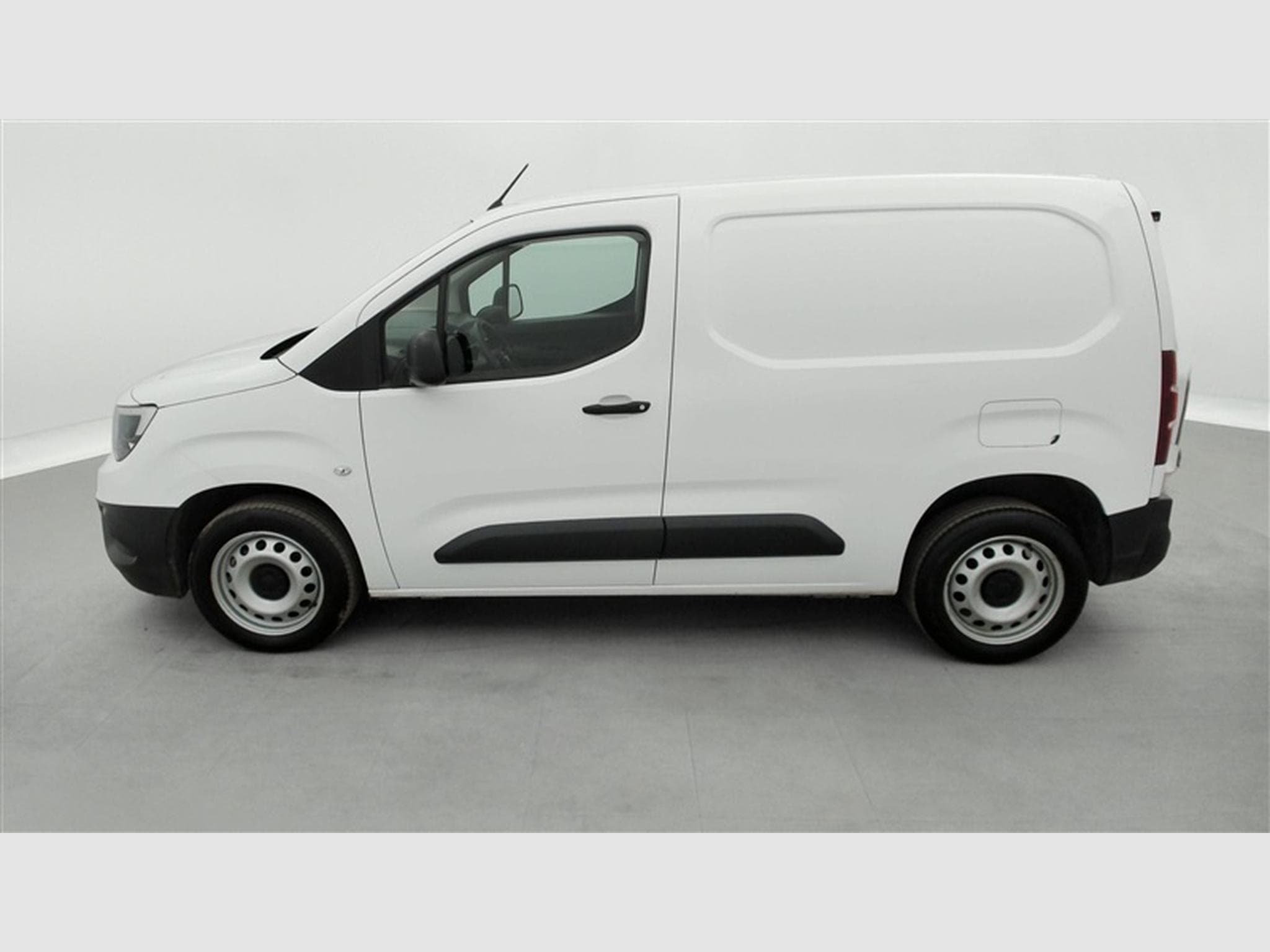 Opel Combo 1.5 TD BI L1H1 NAVI / PDC (2022) - Photo 3