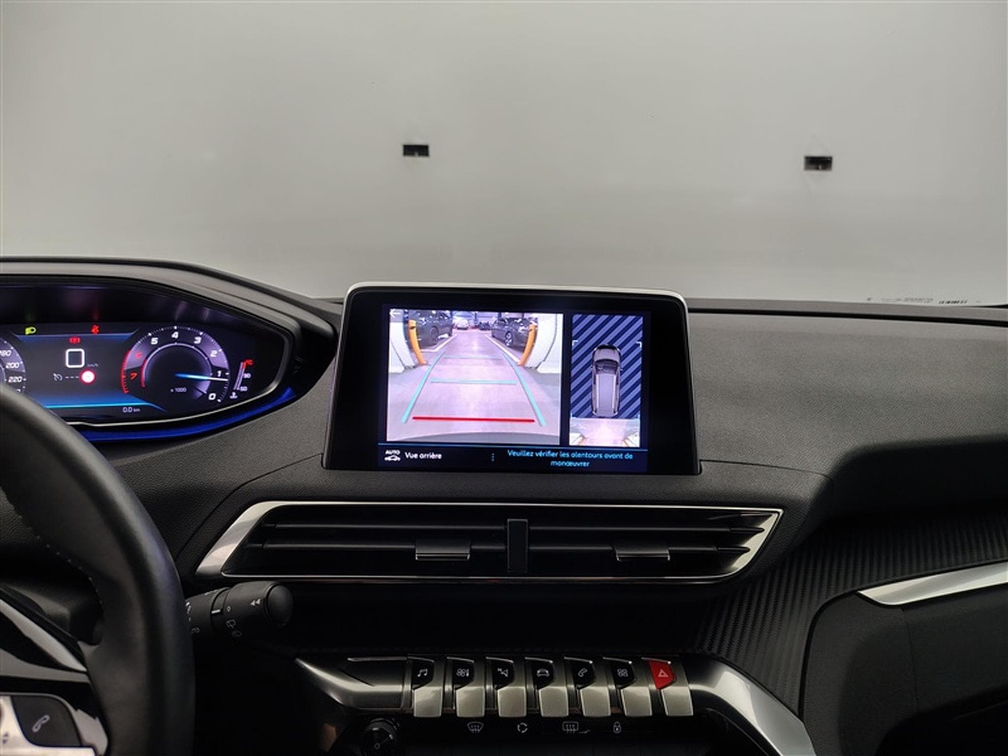 Peugeot 5008 1.2 PureTech Active Pack 7Pl Carplay / Led / PDC (2023) - Photo 18