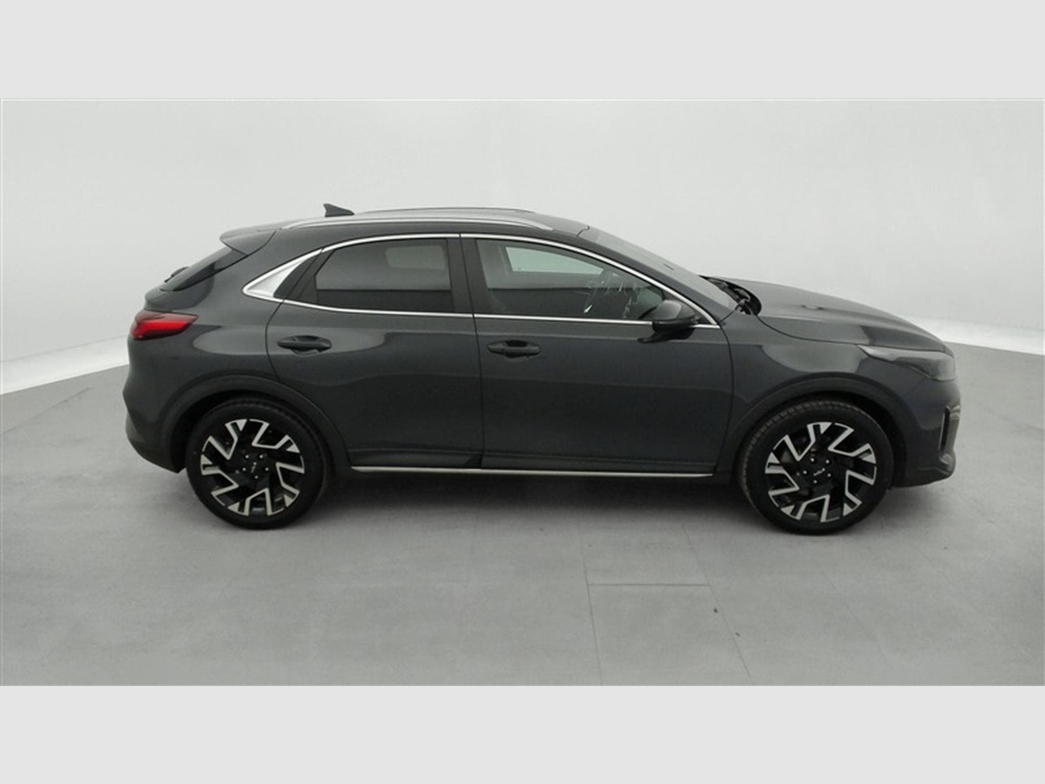 Kia XCeed 1.6 CRDi MHEV Pulse (2023) - Photo 25