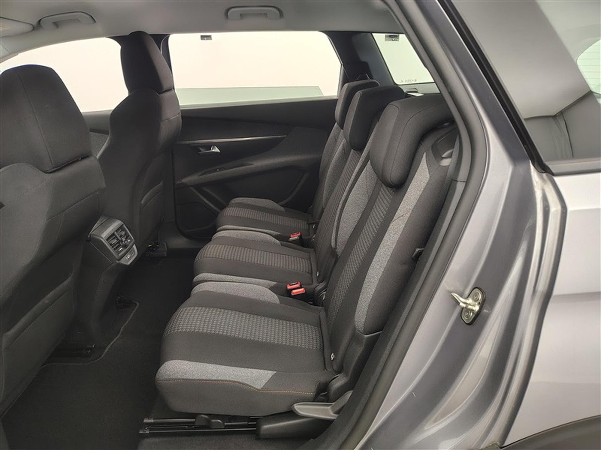 Peugeot 5008 1.2 7Pl Active Pack  Navi Cockpit / Led / PDC+Caméra (2021) - Photo 13