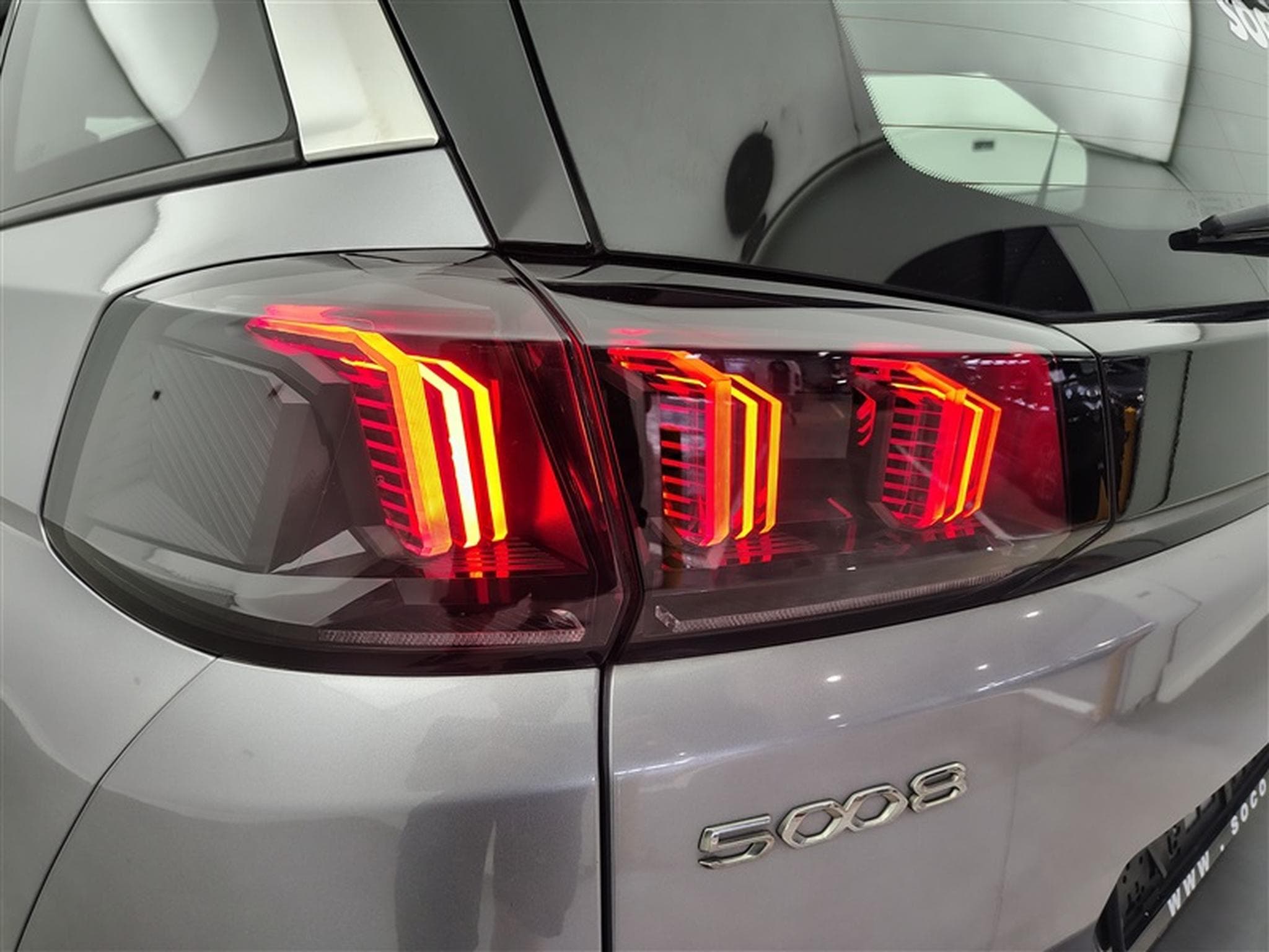 Peugeot 5008 1.2 7Pl Active Pack  Navi Cockpit / Led / PDC+Caméra (2021) - Photo 16