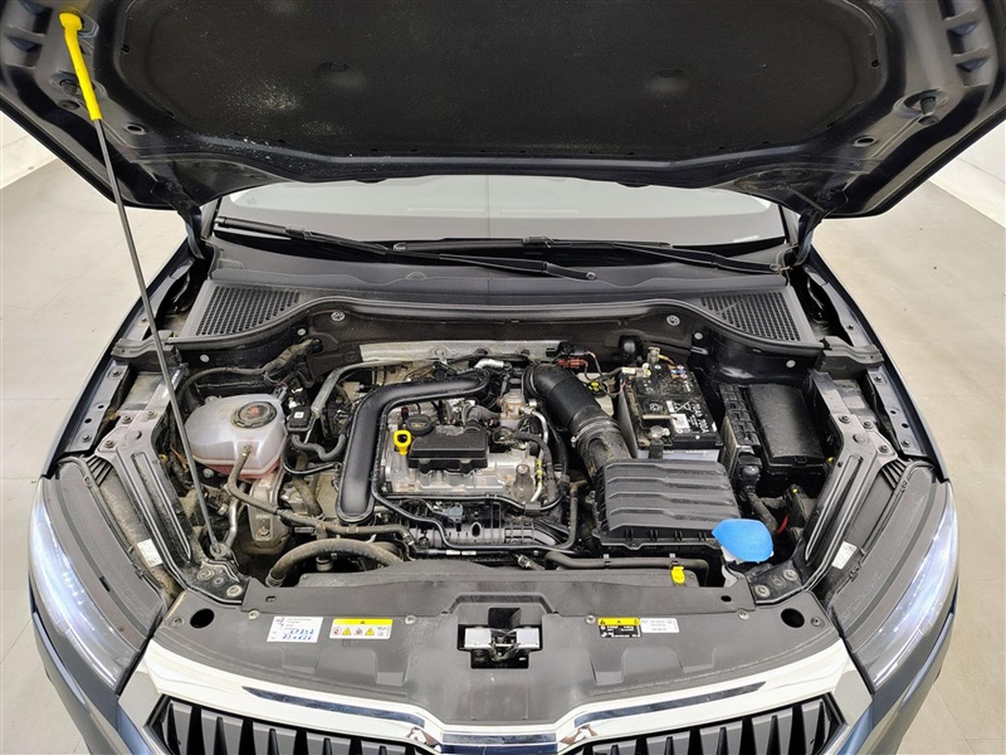 Skoda Karoq 1.0 TSI Clever CARPLAY / FULL LED / CLIM (2023) - Photo 20