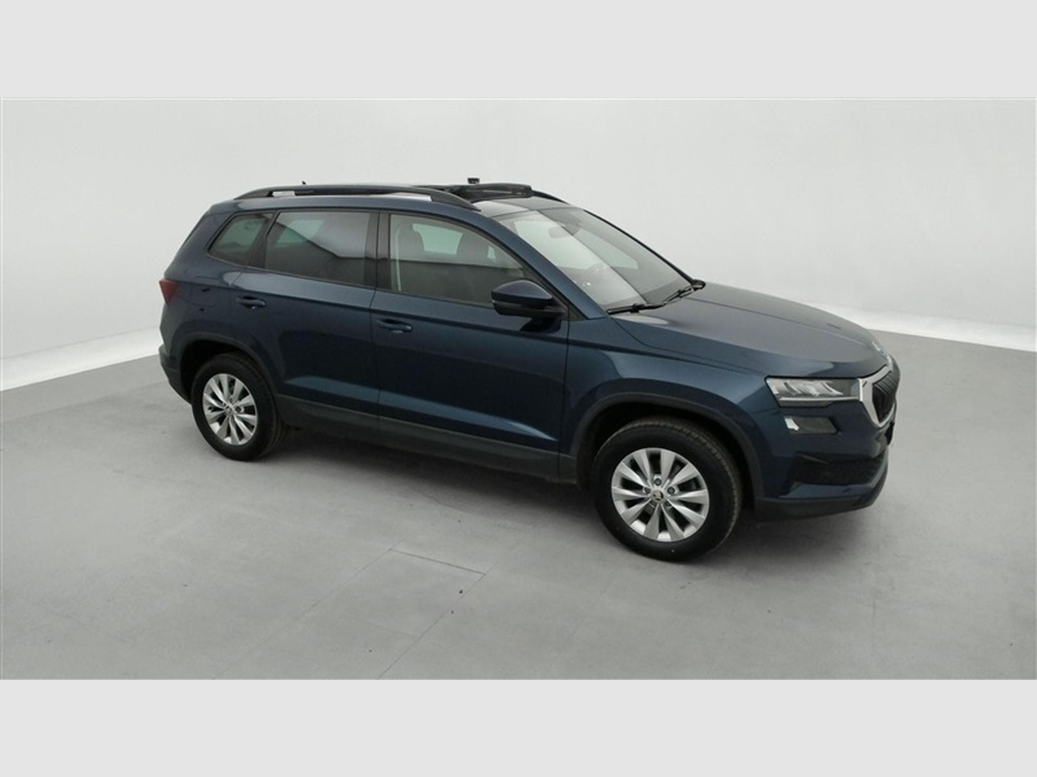 Skoda Karoq 1.0 TSI Clever CARPLAY / FULL LED / CLIM (2023) - Photo 24