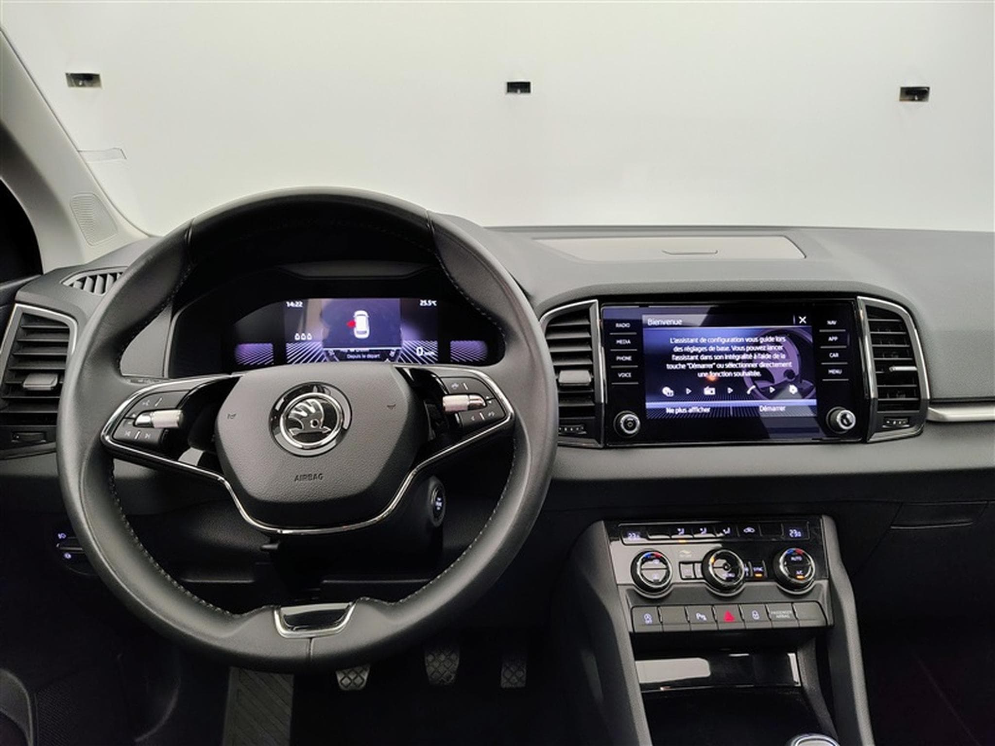 Skoda Karoq 1.0 TSI Clever CARPLAY / FULL LED / CLIM (2023) - Photo 9
