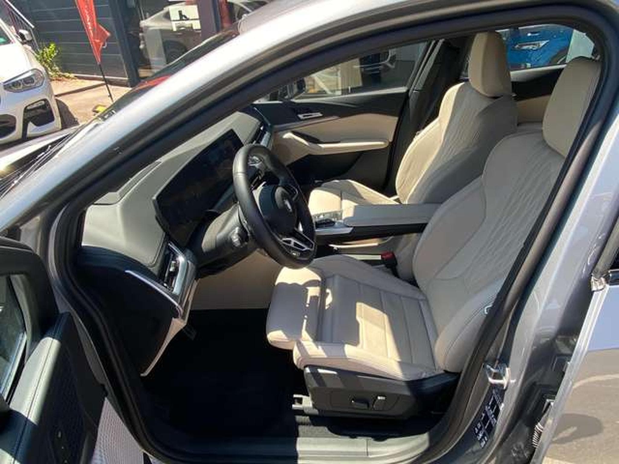 BMW 223 223i xDrive Active Tourer Aut M Sport (2024) - Foto 8