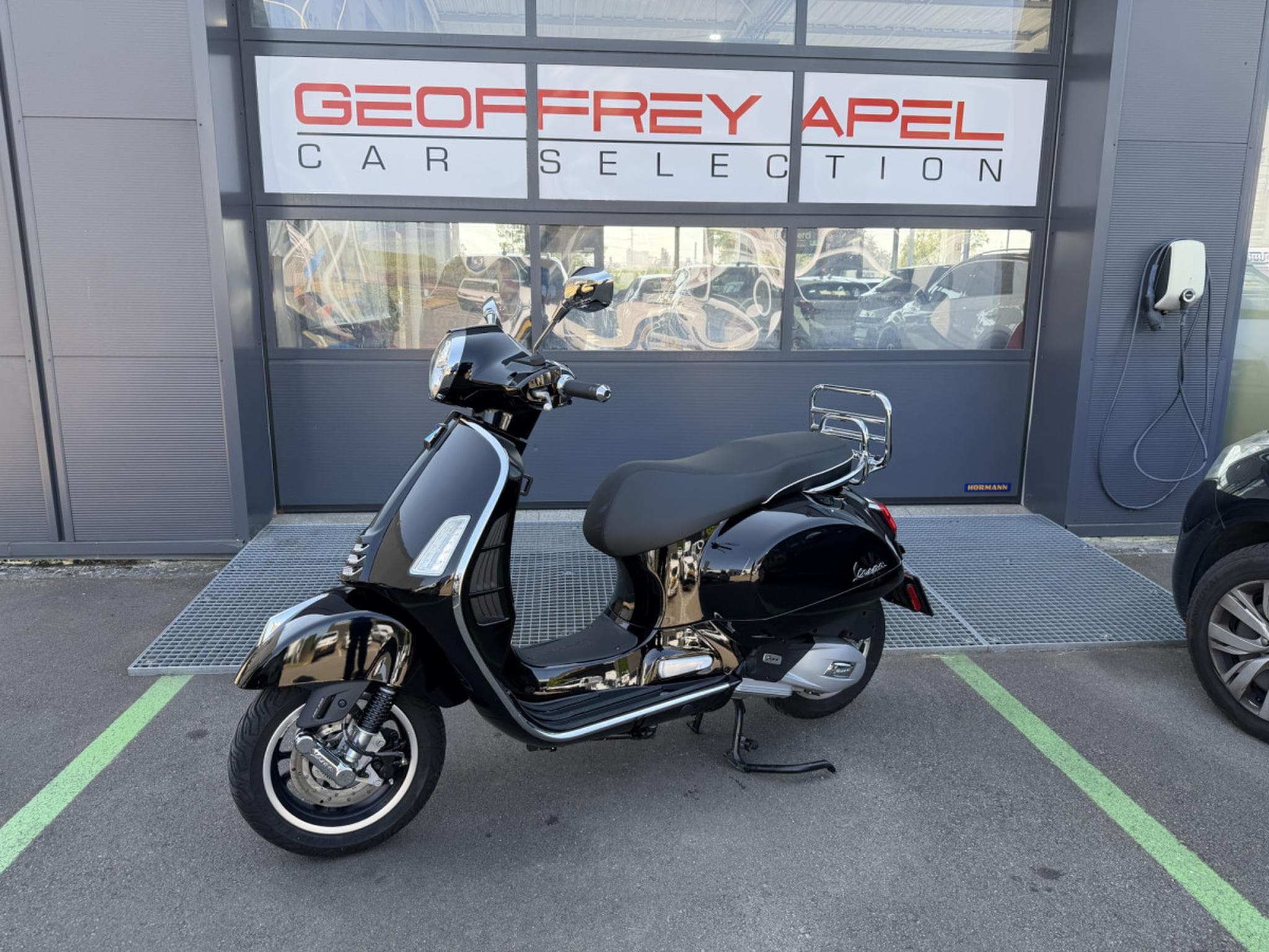 Vespa GTS Super (2023) - Foto 1
