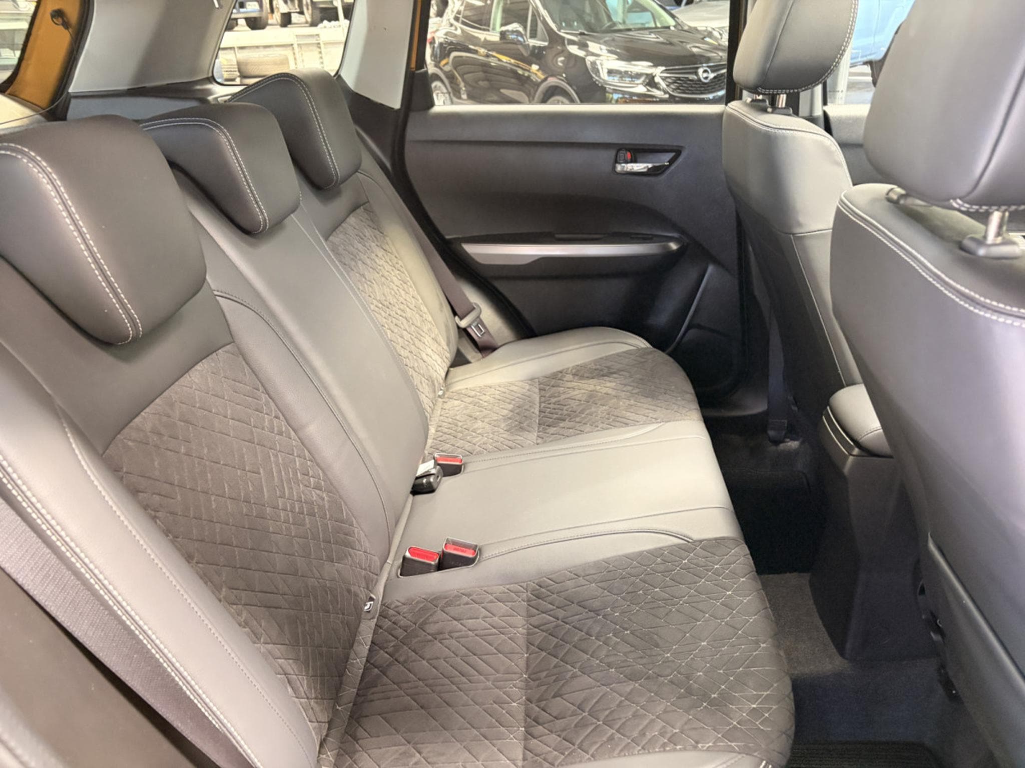 Suzuki Vitara 1.5 GLX 4WD Hybrid (2024) - Photo 12