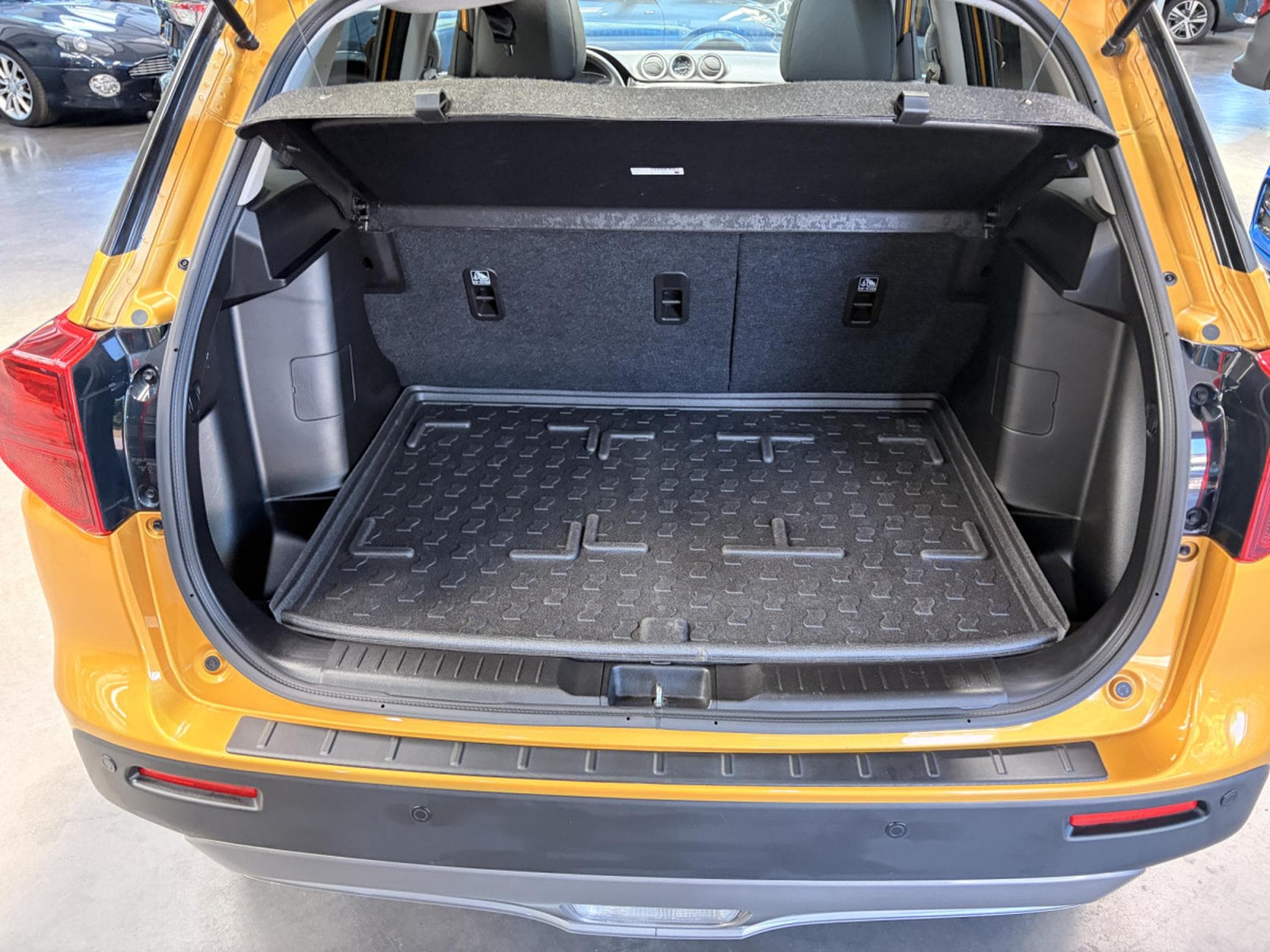 Suzuki Vitara 1.5 GLX 4WD Hybrid (2024) - Photo 14