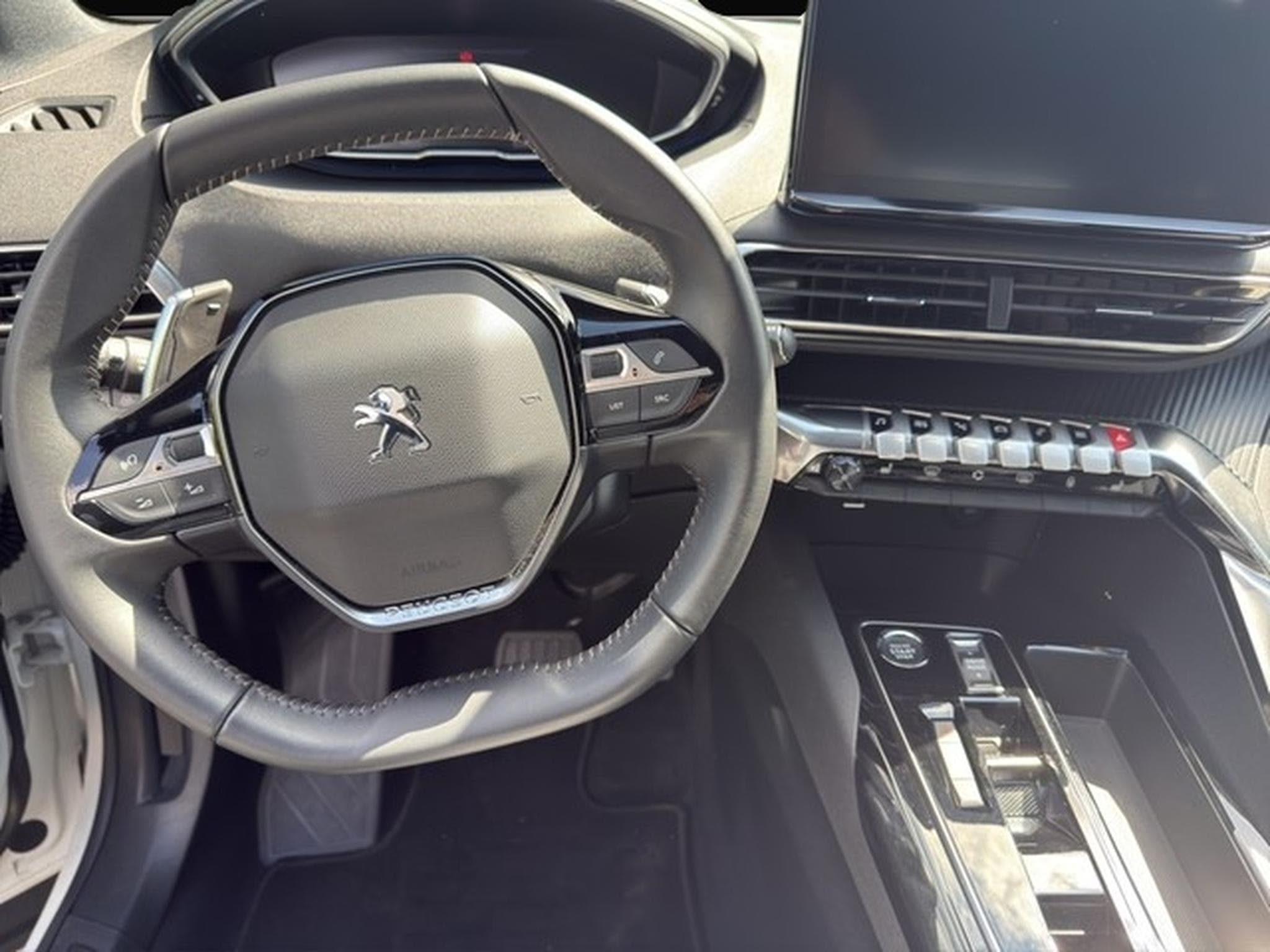 Peugeot 3008 (2024) - Photo 5
