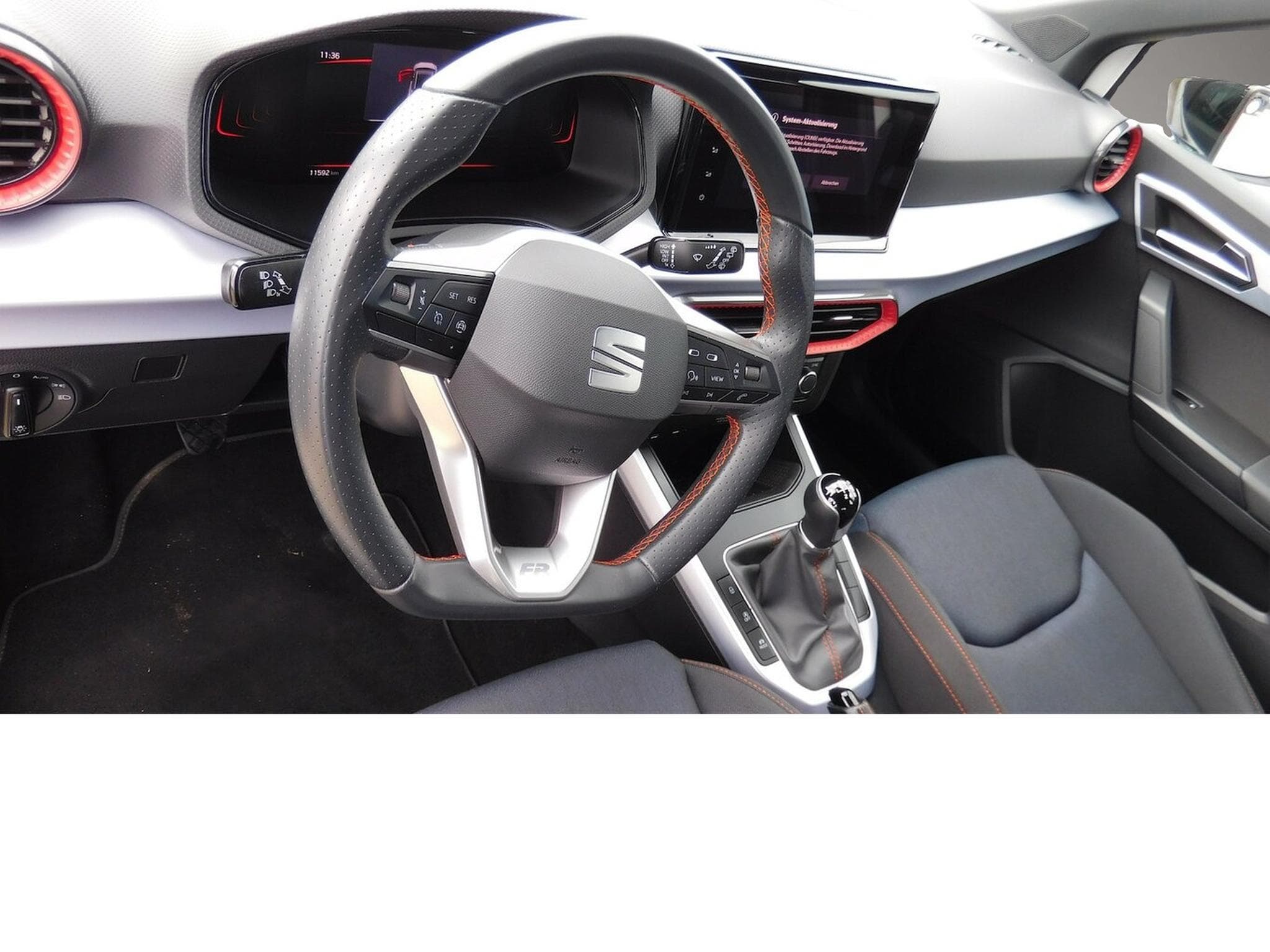 Seat Arona (2023) - Photo 6
