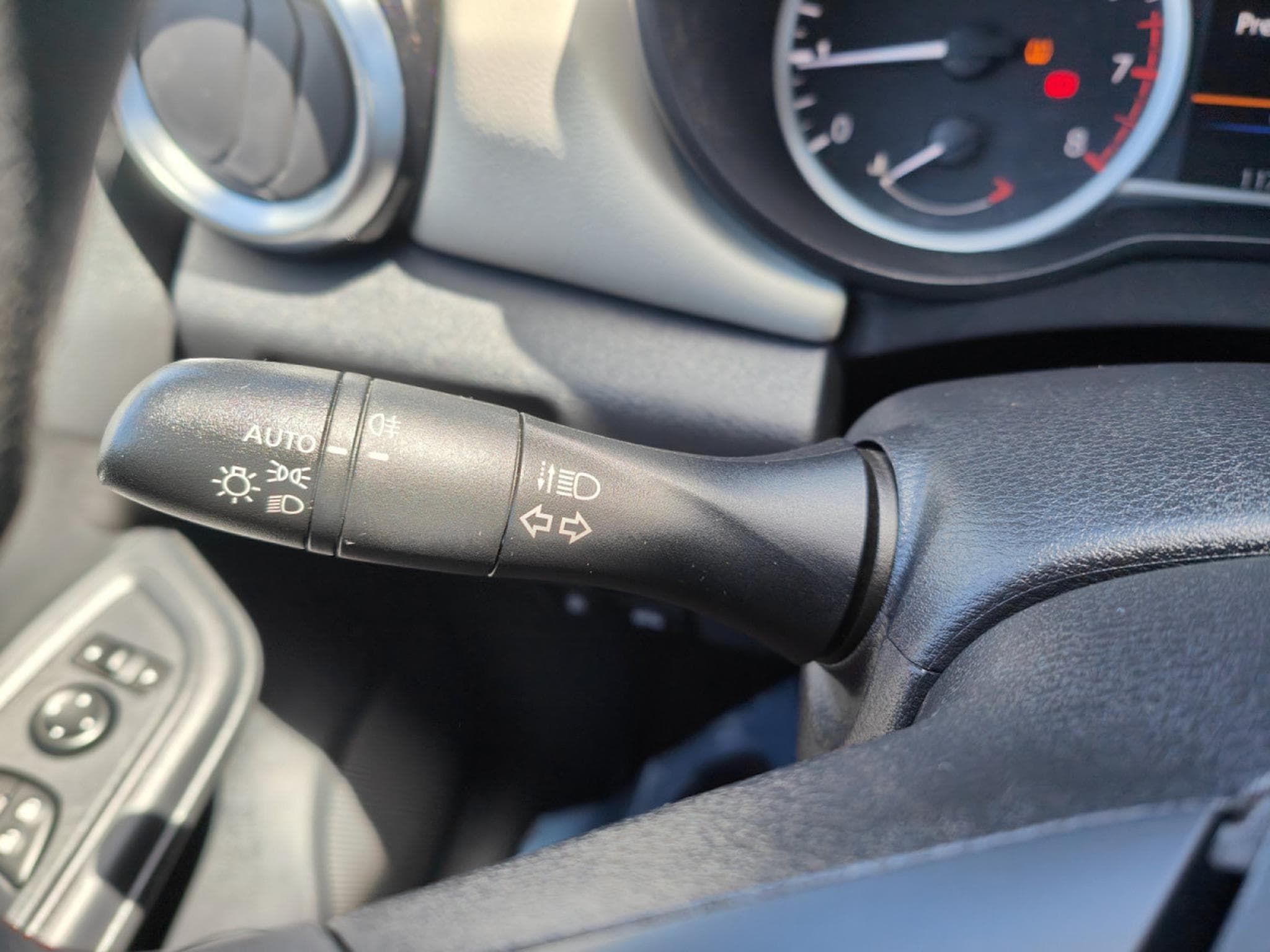 Nissan Micra 1.0 IG-T ACENTA CLIM BLUETOOTH CARPLAY (2020) - Photo 18