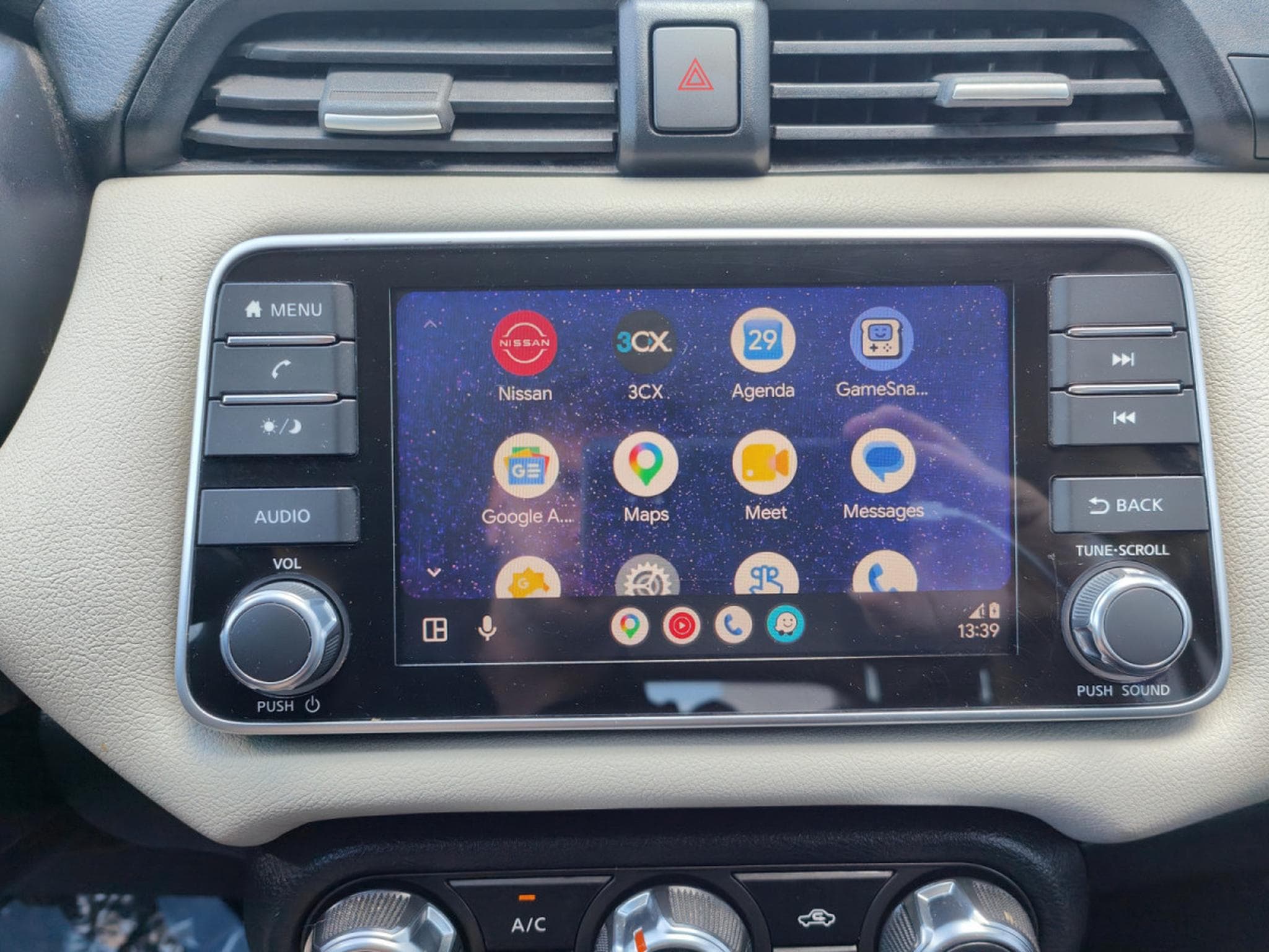 Nissan Micra 1.0 IG-T ACENTA CLIM BLUETOOTH CARPLAY (2020) - Photo 21