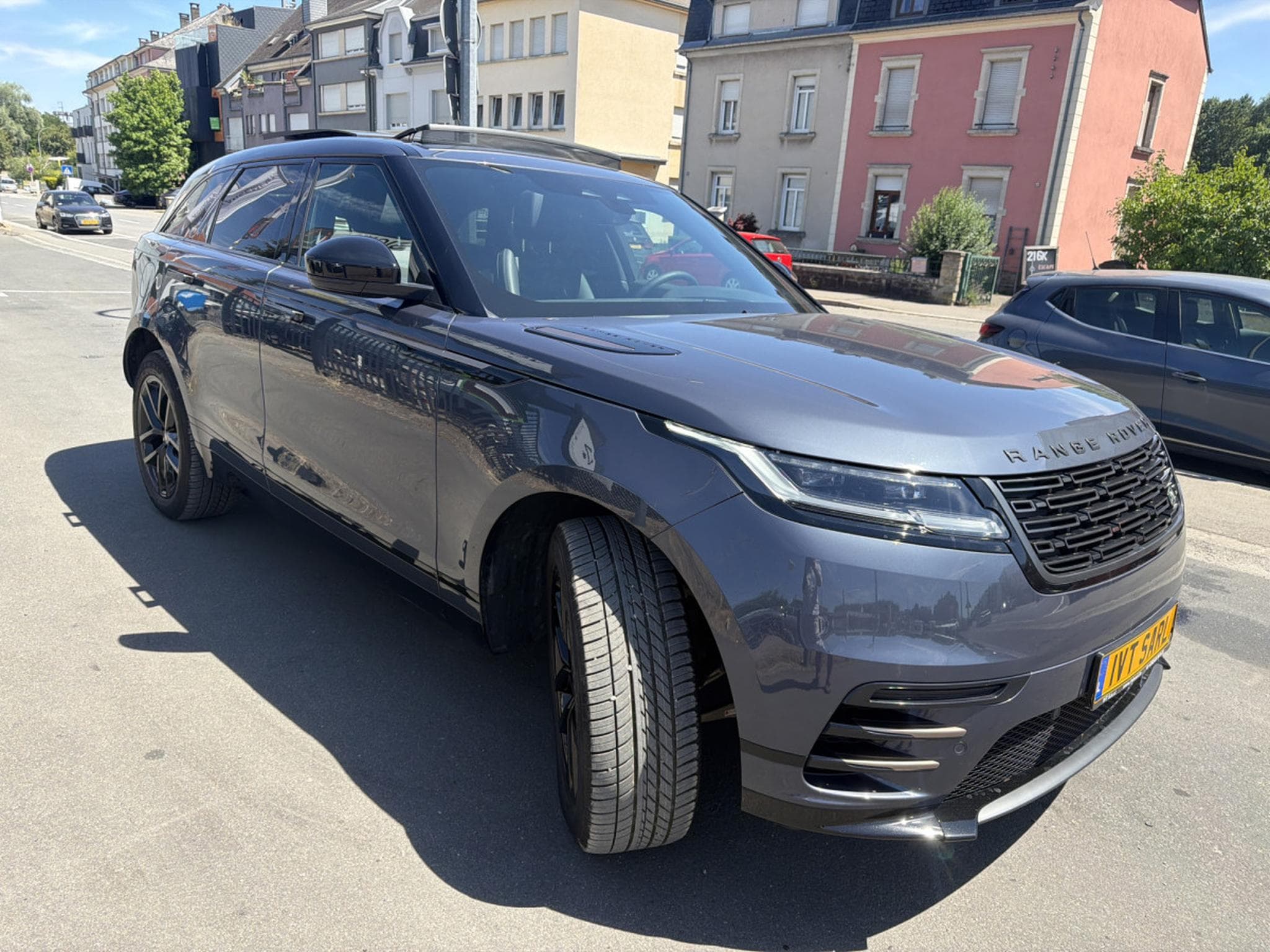 Land-Rover Range Rover Velar P400e SE 300CV HYBRIDE/ESSENCE (2023) - Photo 3