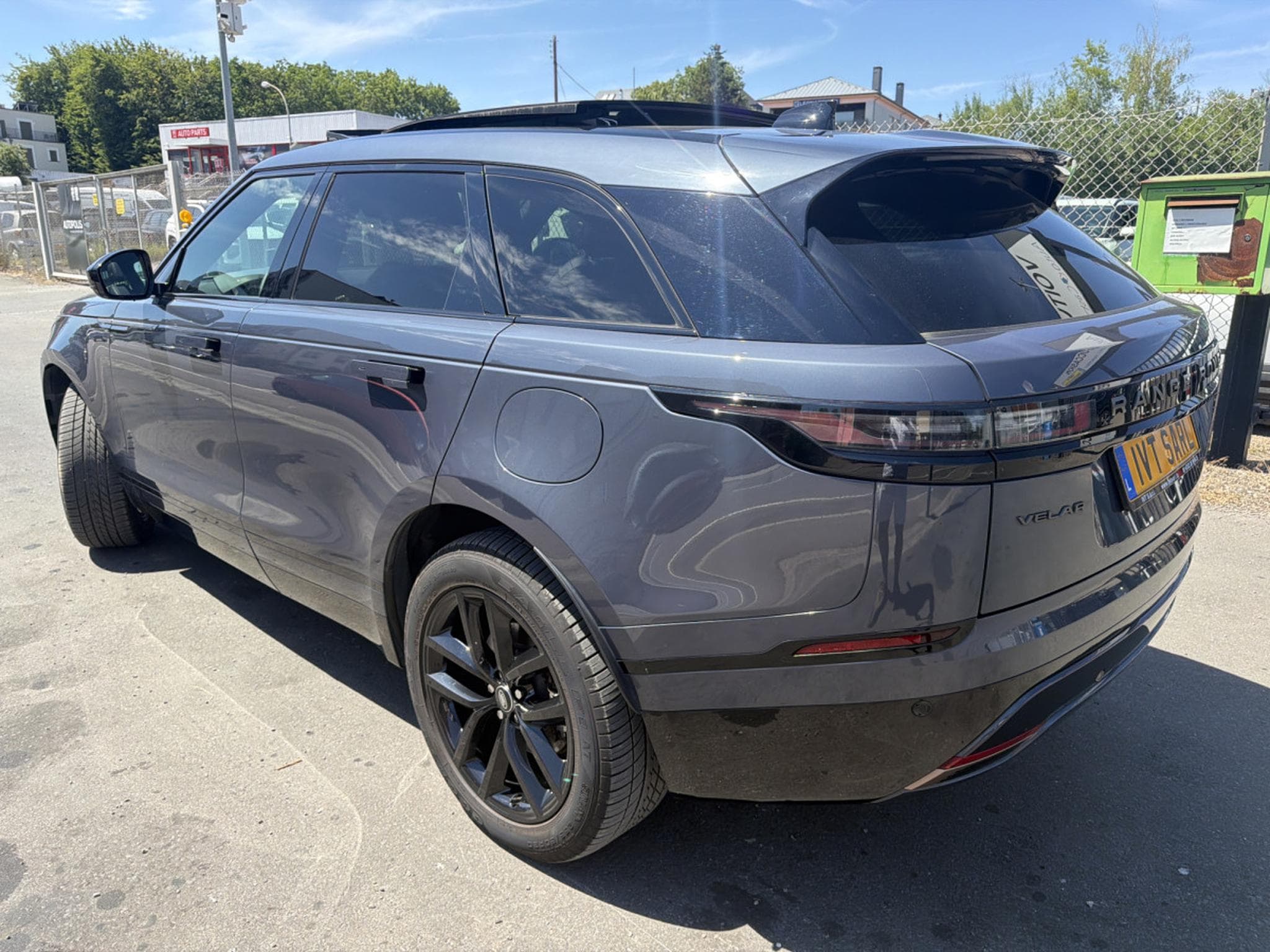 Land-Rover Range Rover Velar P400e SE 300CV HYBRIDE/ESSENCE (2023) - Photo 5