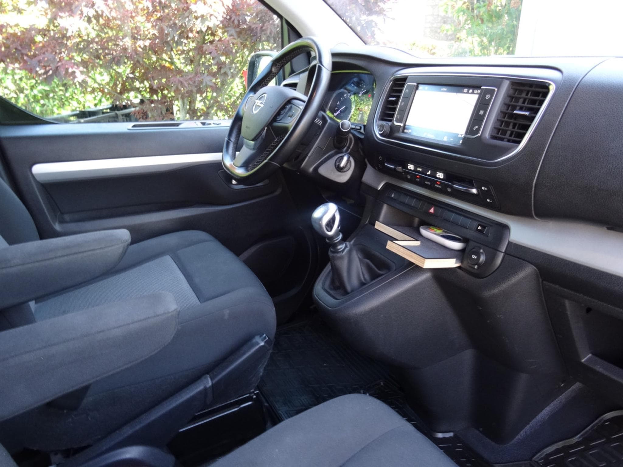 Opel Zafira 2.0 D (2019) - Photo 17