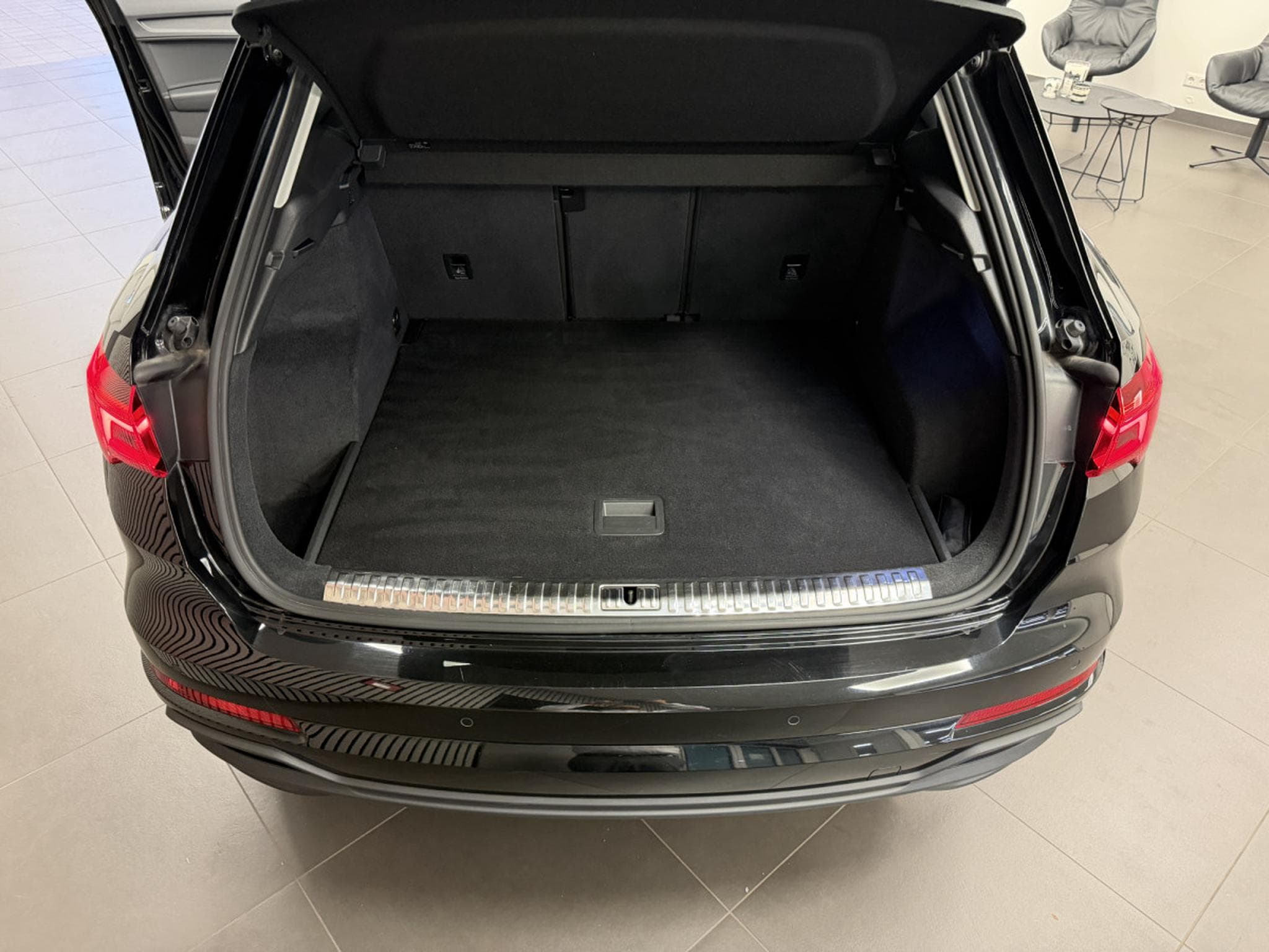 Audi Q3 S line 40 TFSI quattro 190 CH / 140 kW S tronic (2021) - Photo 9
