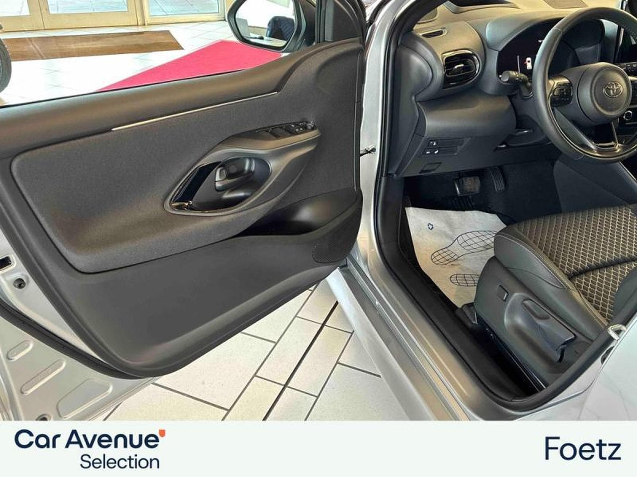 Toyota Yaris STYLE - FULL OPTION (2025) - Photo 27