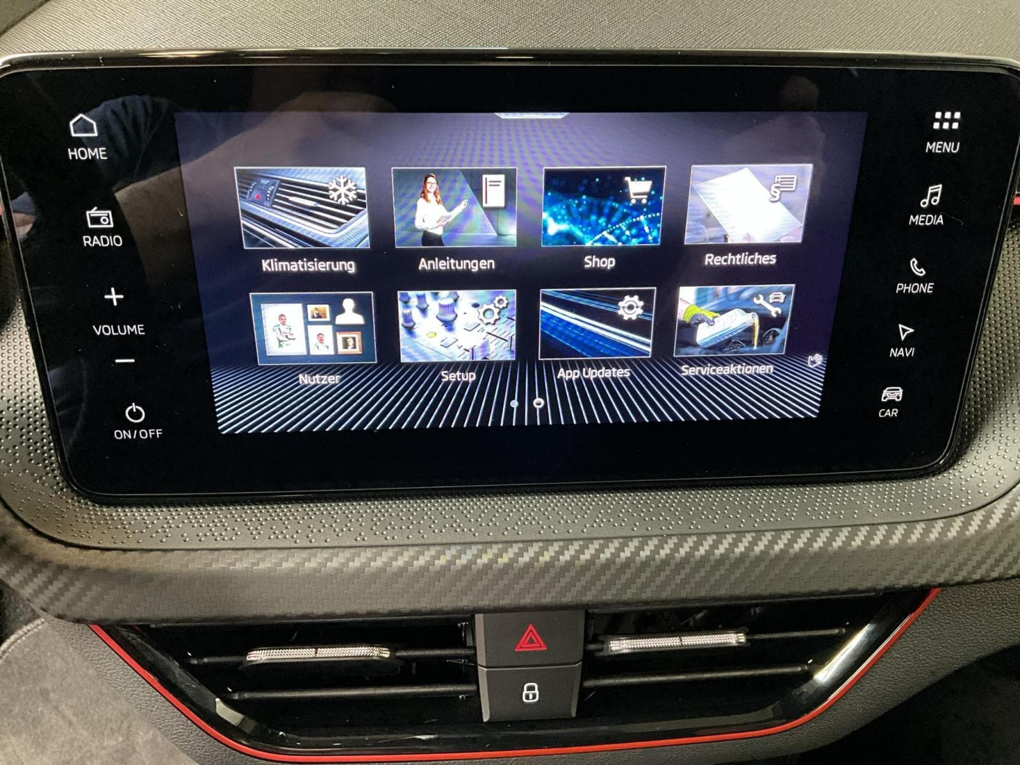 Skoda Kamiq Monte-Carlo+DSG+P.Ass+Navi+LED (2025) - Foto 19