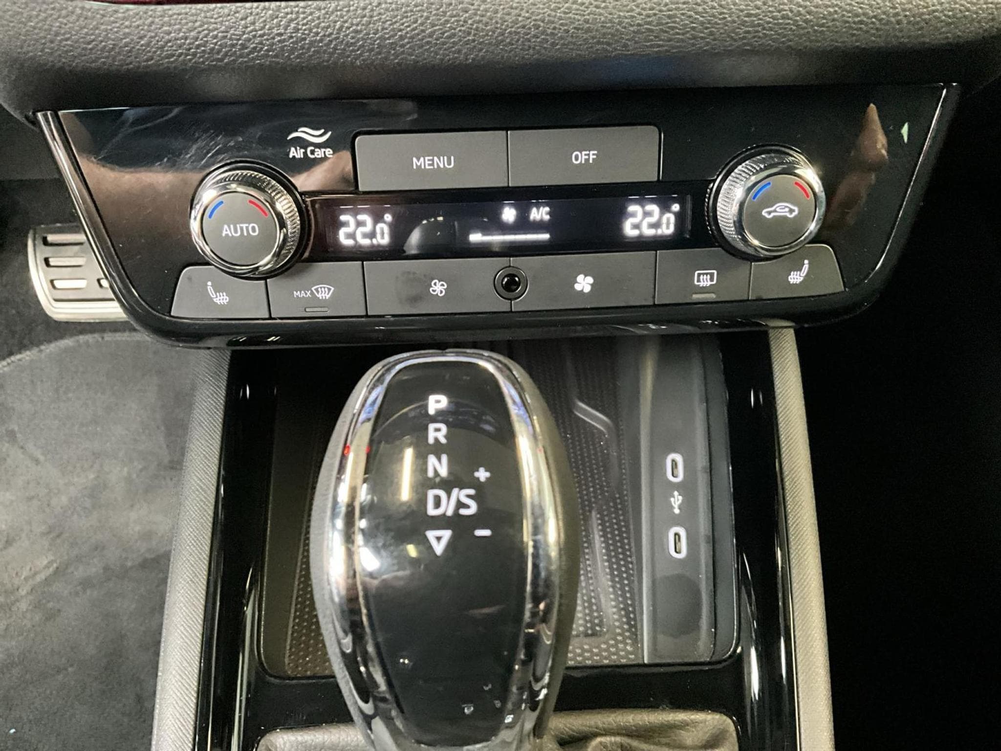 Skoda Kamiq Monte-Carlo+DSG+P.Ass+Navi+LED (2025) - Foto 20
