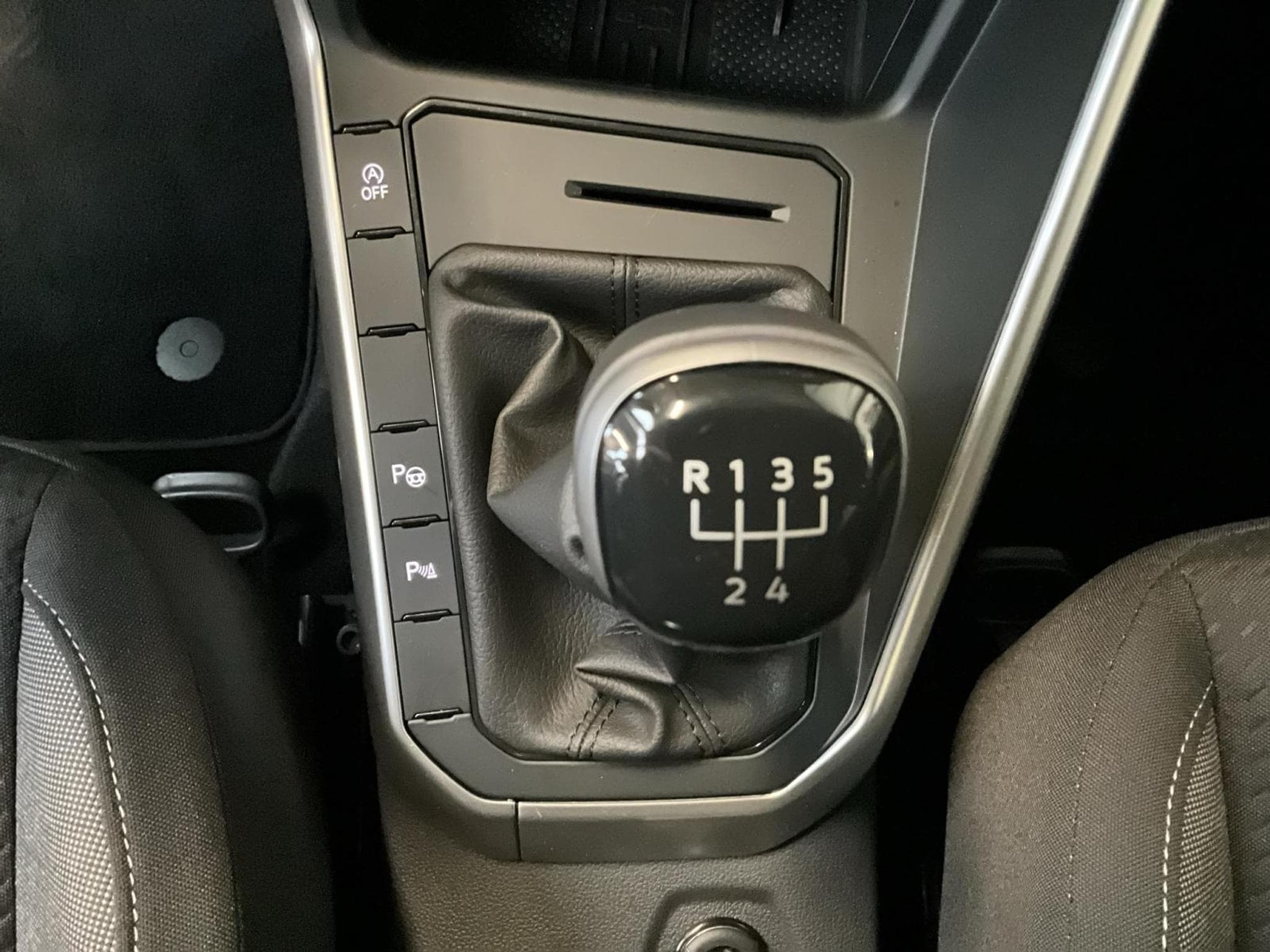 VW Polo Life+P.ASS+P.Lumiere+TSI+DAB (2025) - Foto 12
