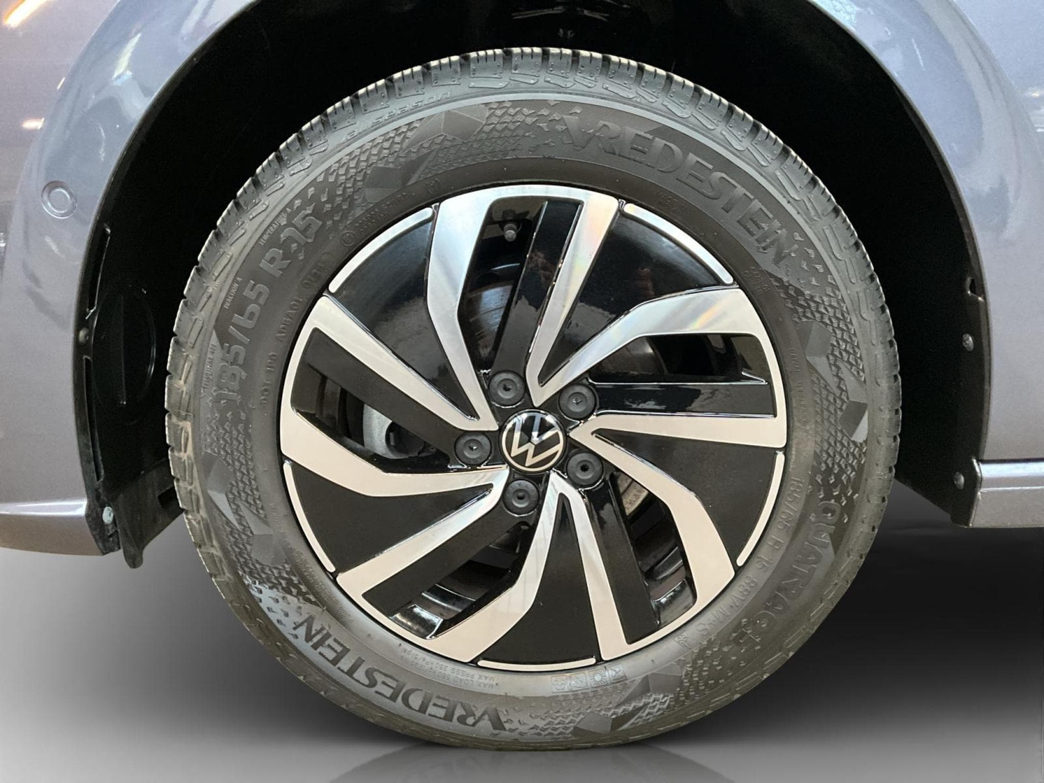 VW Polo Life+P.ASS+P.Lumiere+TSI+DAB (2025) - Foto 8