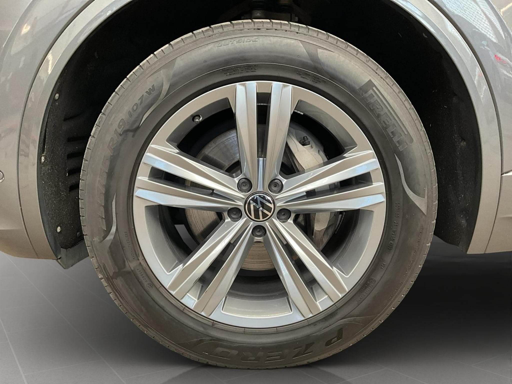 VW Touareg R-Line+4M+Aut.+Matrix-Led (2023) - Foto 8