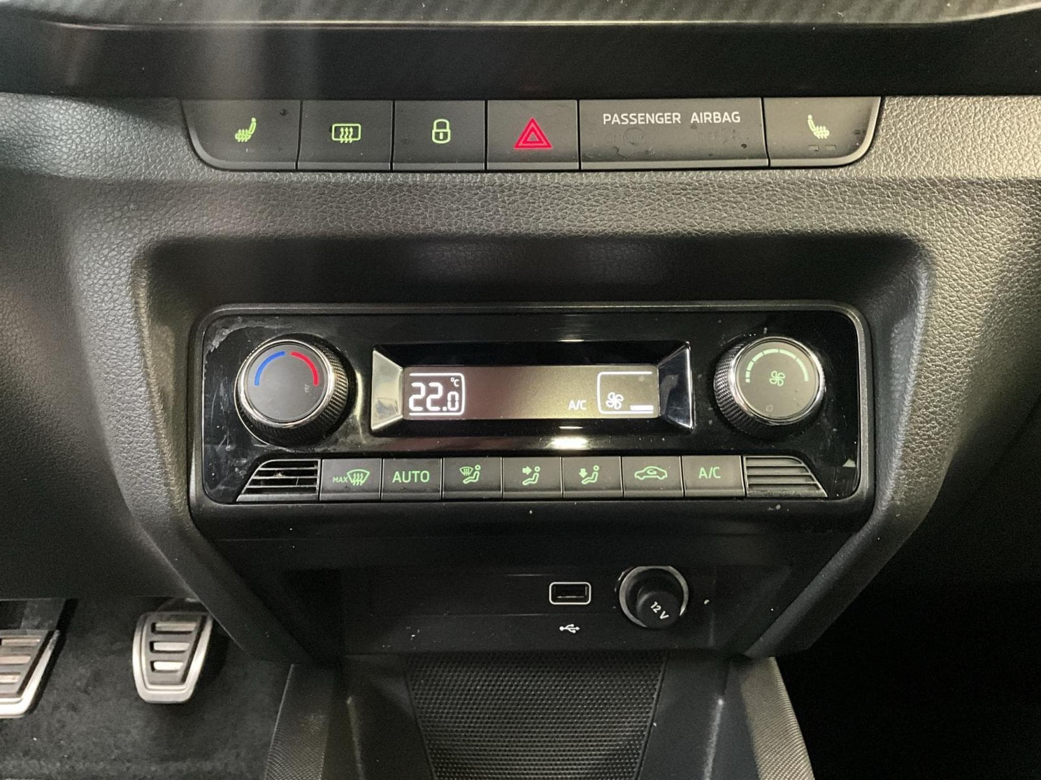 Skoda Fabia Monte-Carlo+BVM+Pano+RearView+Connect&Travel (2021) - Photo 20
