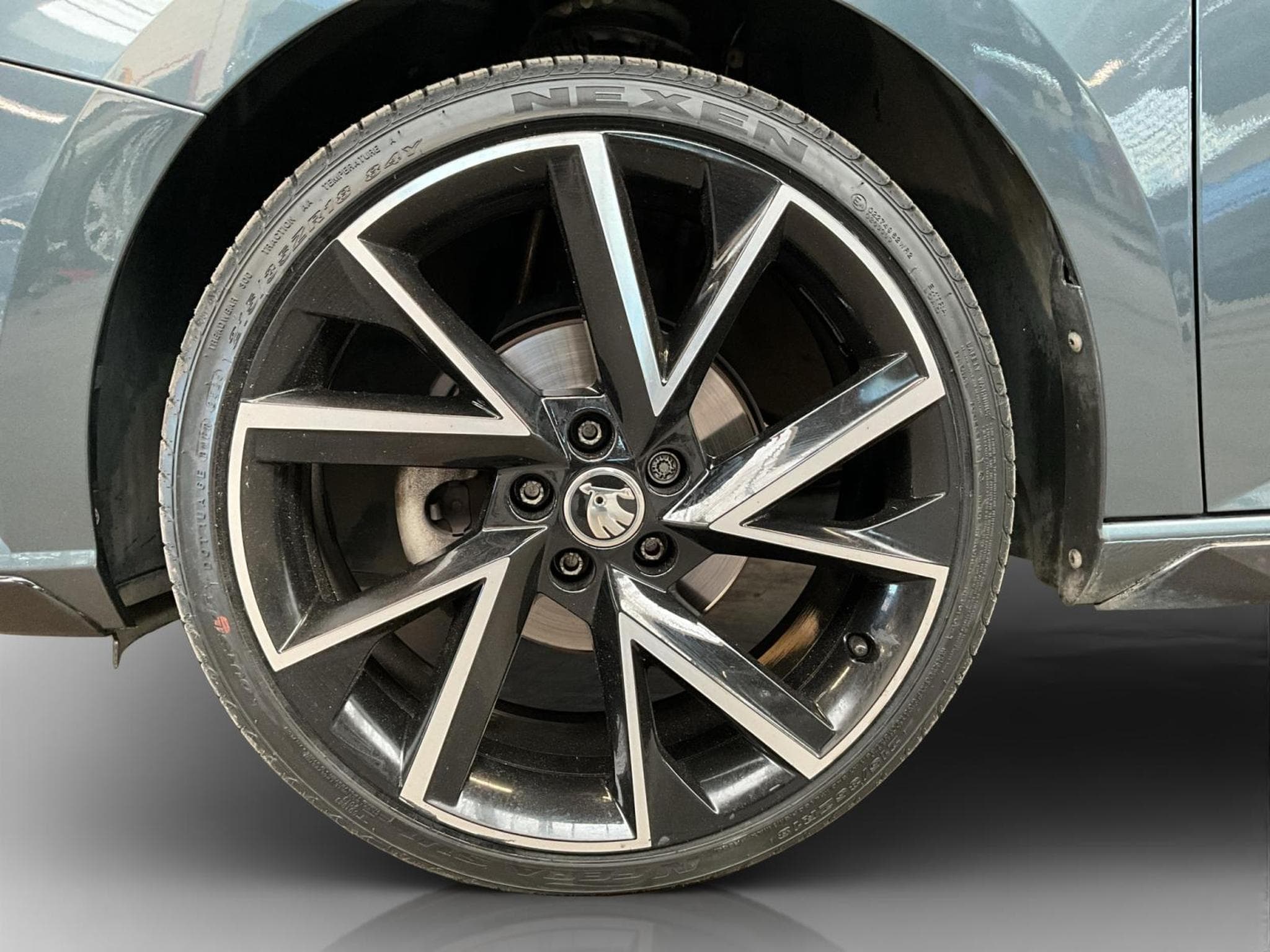 Skoda Fabia Monte-Carlo+BVM+Pano+RearView+Connect&Travel (2021) - Photo 8