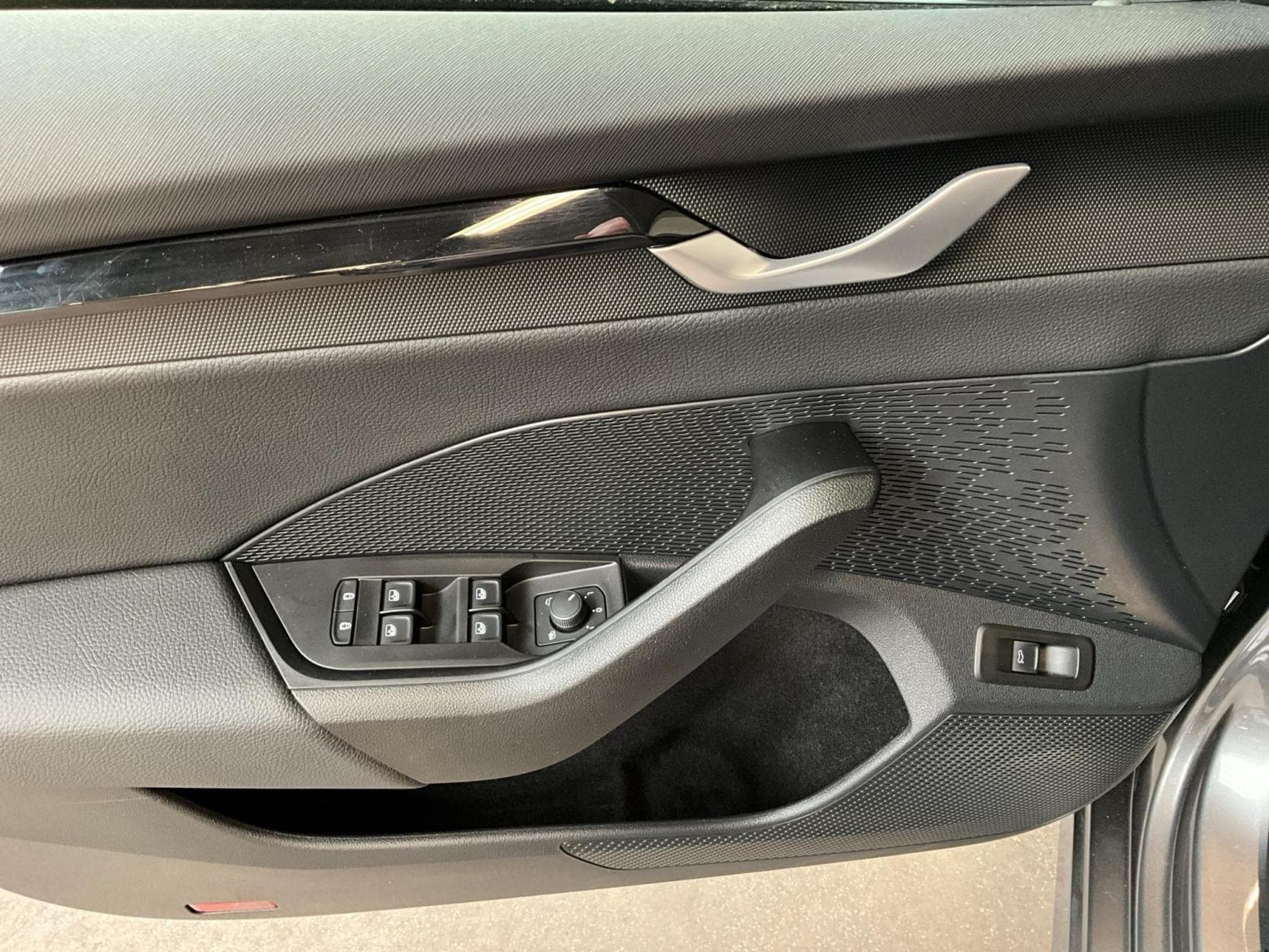 Skoda Octavia RS+DSG+AHK+P.Comf-Premium+Pano+Stand-H. (2025) - Photo 14