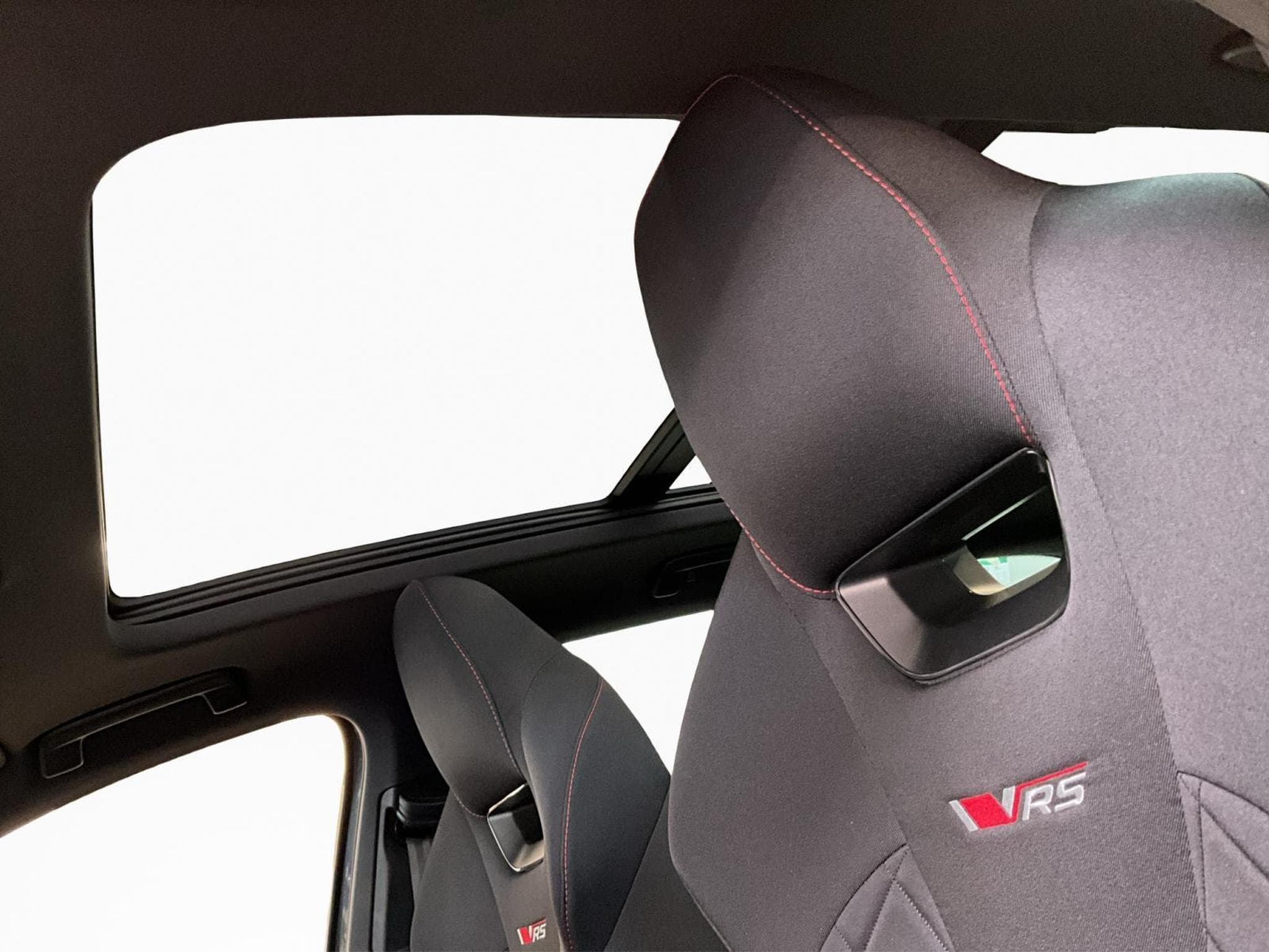 Skoda Octavia RS+DSG+AHK+P.Comf-Premium+Pano+Stand-H. (2025) - Photo 15