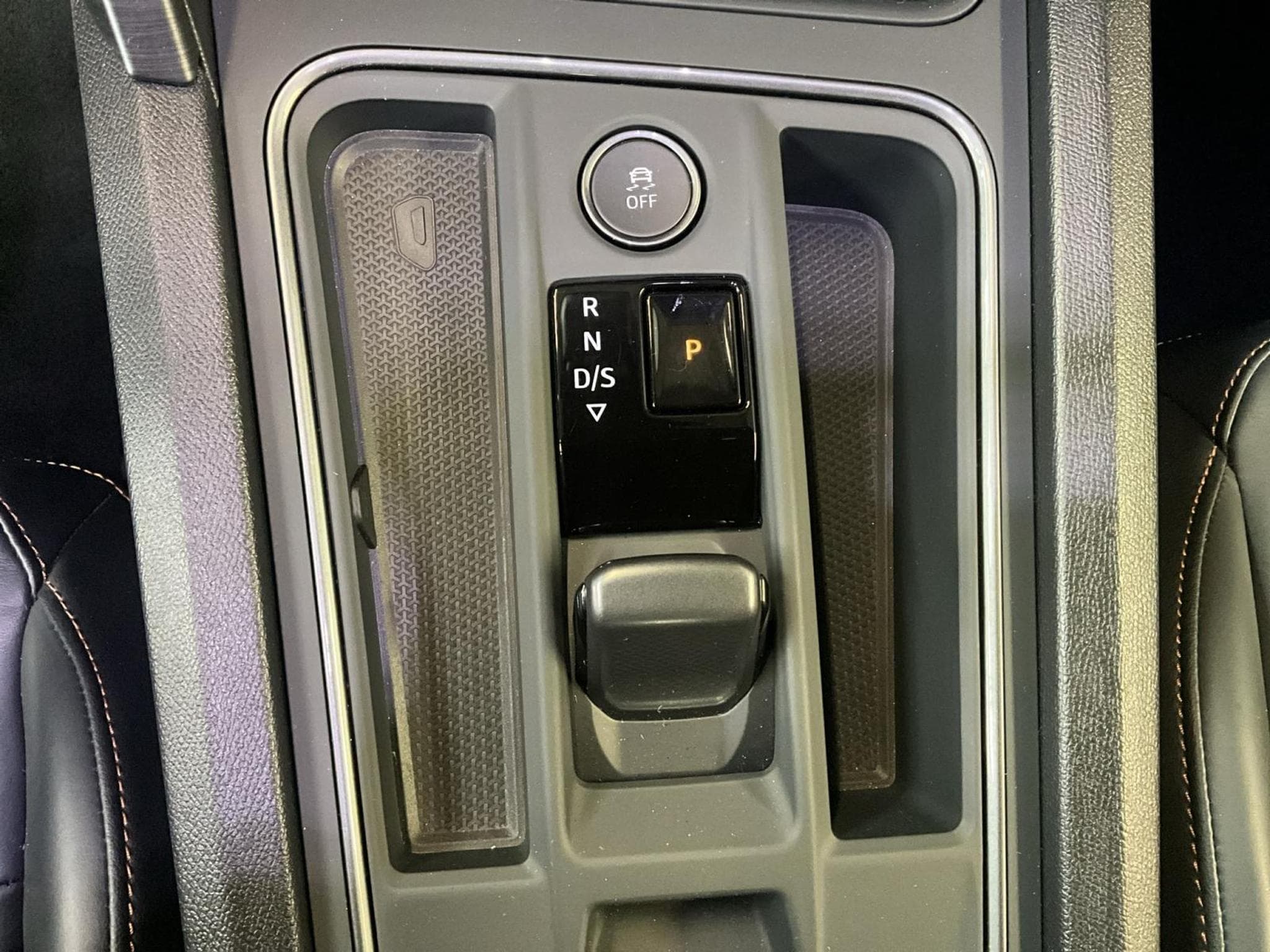 Cupra Formentor VZ5+DSG+4Drive+Beats-Audio+Pano (2024) - Photo 12