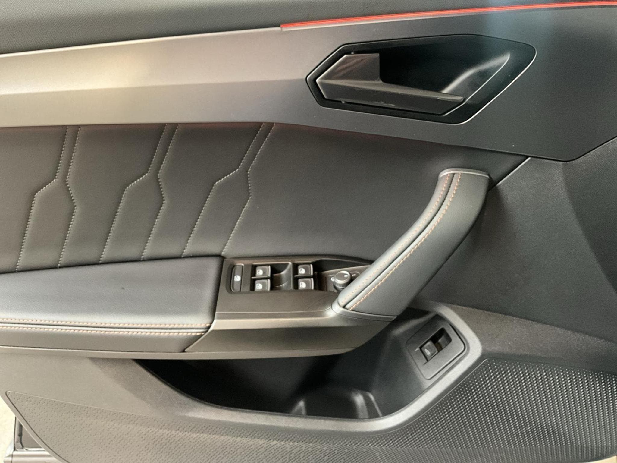 Cupra Formentor VZ5+DSG+4Drive+Beats-Audio+Pano (2024) - Photo 14