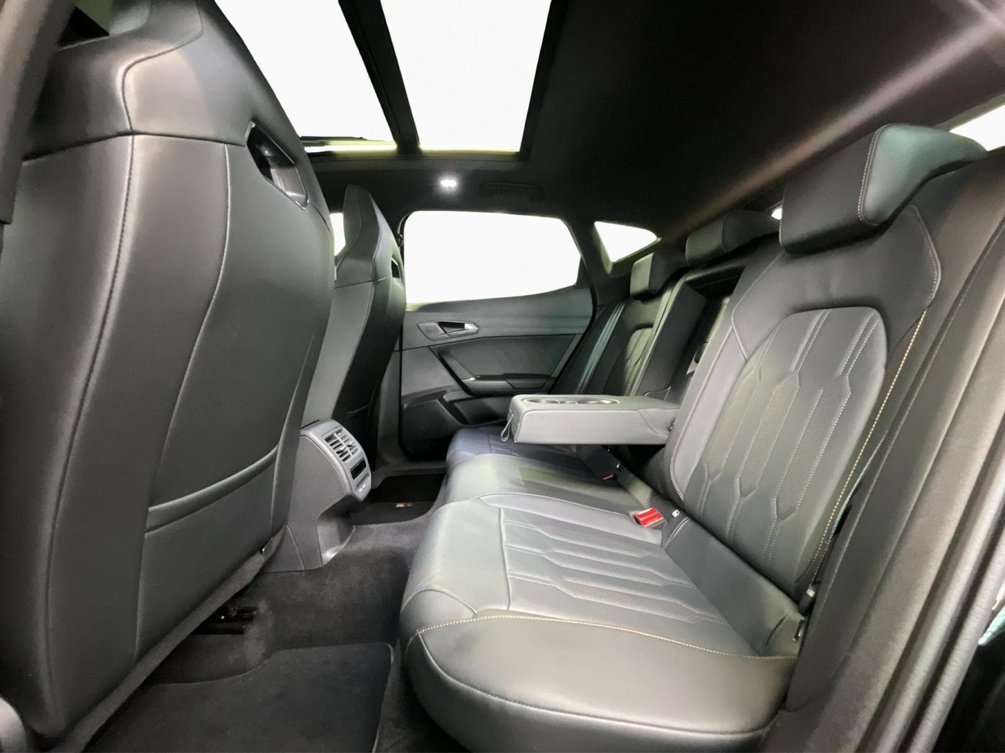 Cupra Formentor VZ5+DSG+4Drive+Beats-Audio+Pano (2024) - Photo 16