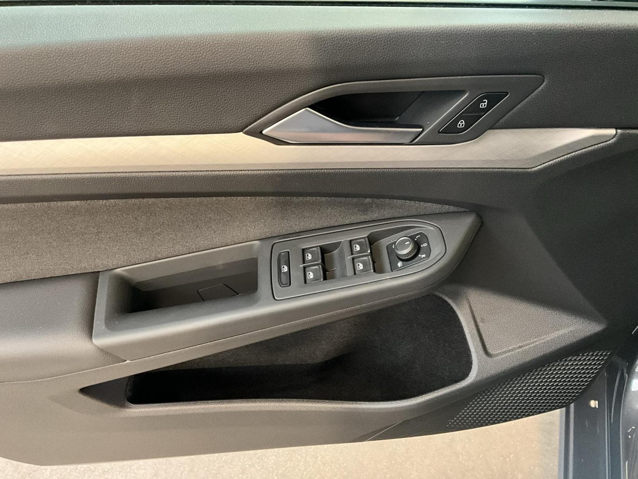 VW Golf Life+DSG+Navi+LED (2025) - Photo 14