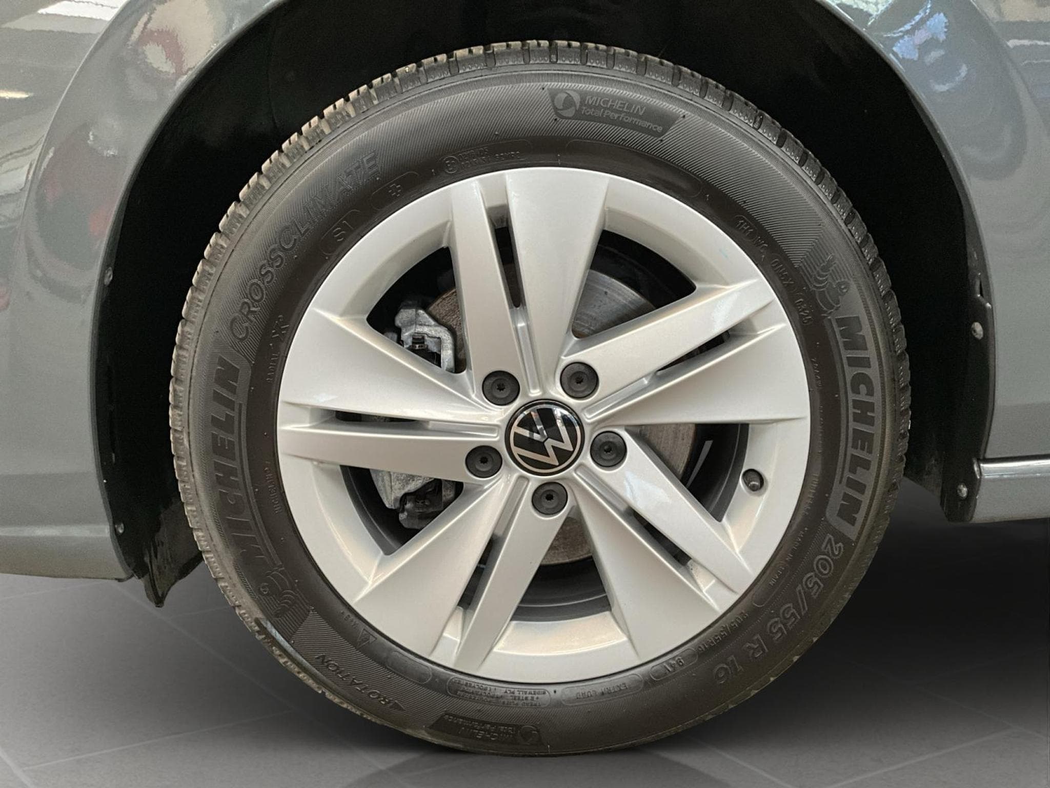 VW Golf Life+DSG+Navi+LED (2025) - Photo 8