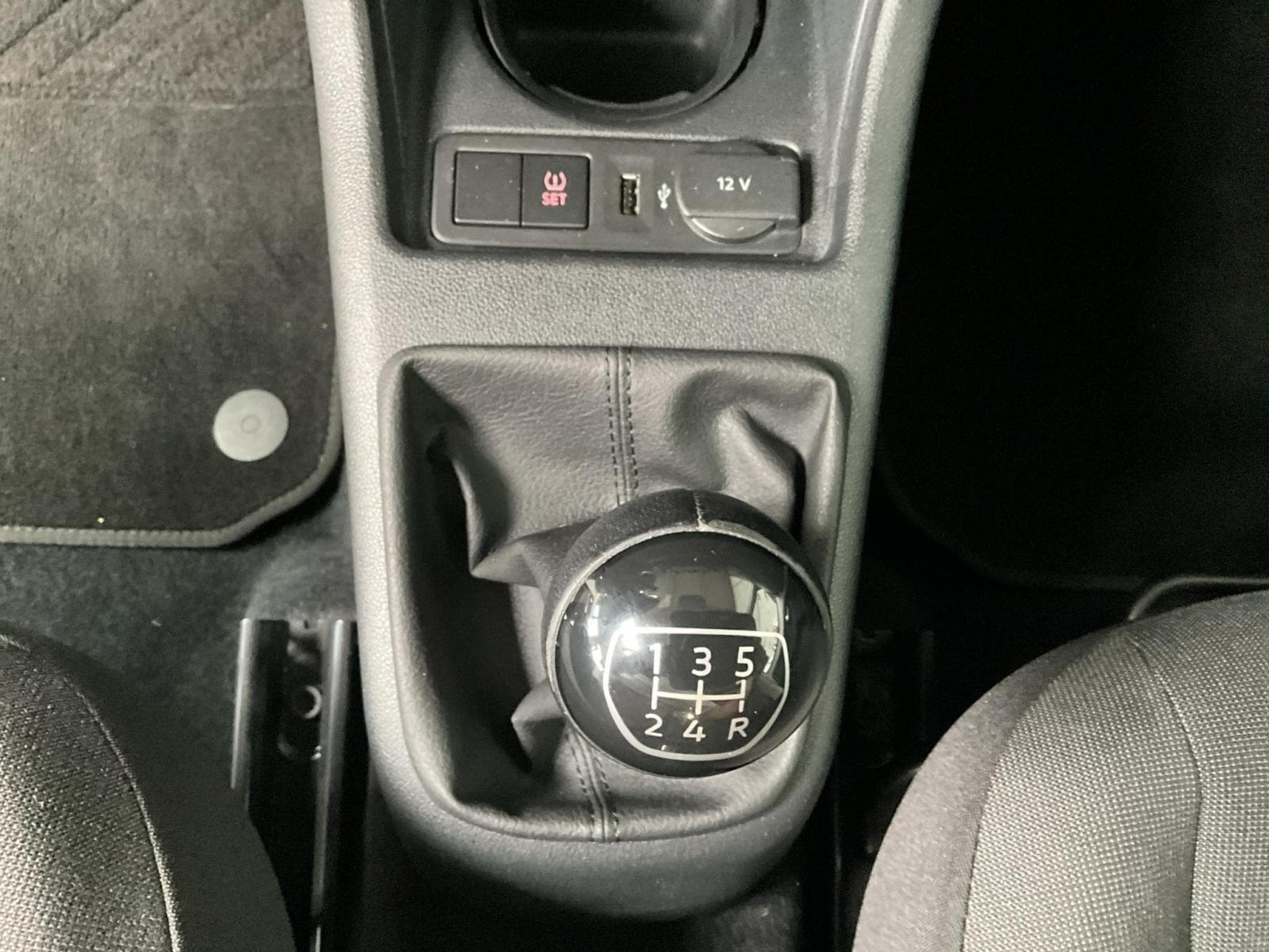 VW UP 1.0+Move-Up!+BVM+Klima (2018) - Photo 12