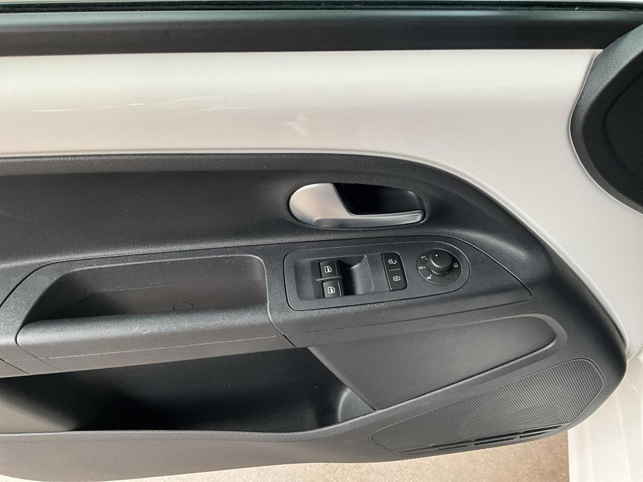 VW UP 1.0+Move-Up!+BVM+Klima (2018) - Photo 14