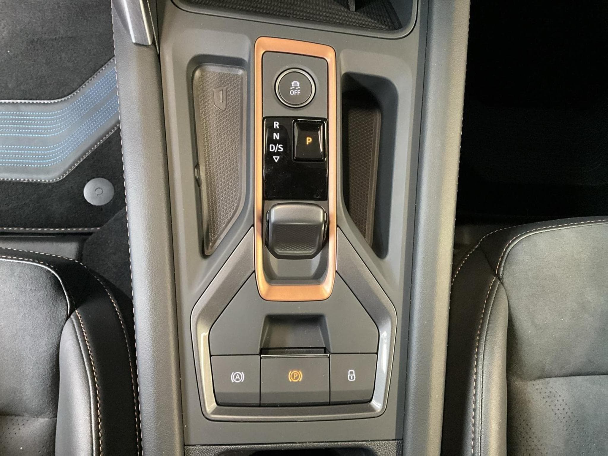 Cupra Leon DSG+Dinamica+Pure-Perf.+Int.-Drive (2025) - Photo 12