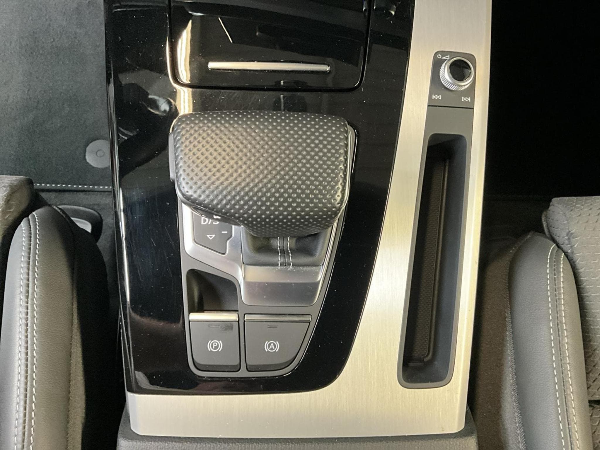 Audi Q5 S-line+S-Tronic+40TDI+Quattro+P.Premium+AHK+LM19 (2021) - Photo 12