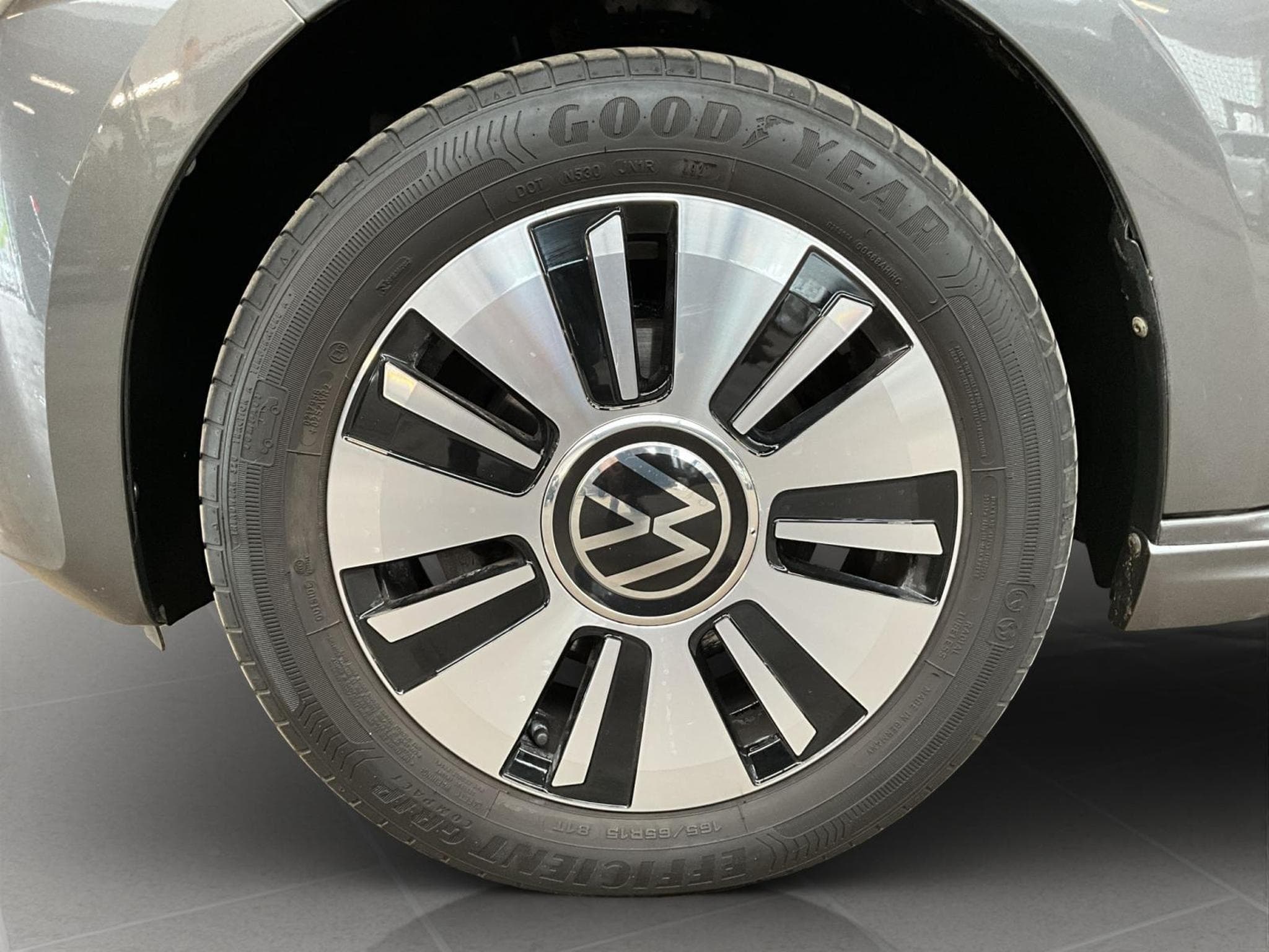 VW UP 32kWh+Style+Move+P.Confort+P.Aide (2022) - Photo 9